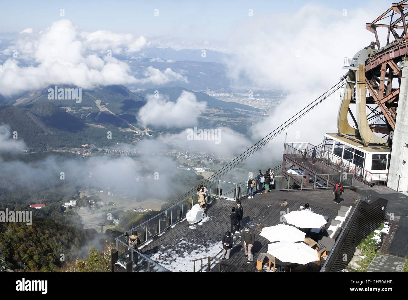 Ryuoo Ropeway Nagano, Japan, 2021-22-10 , View of the observation deck and the ...