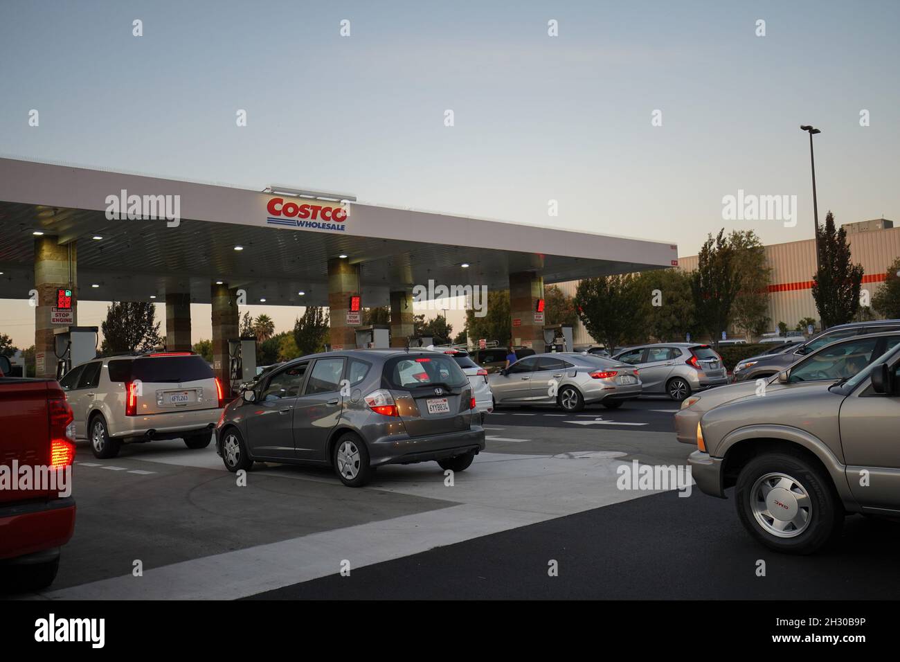 Costco Gas Station High Resolution Stock Photography And Images Alamy