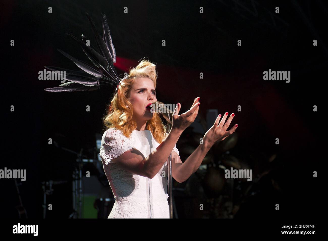 Paloma Faith Performs Live On Stage On Day 5 Of The Henley Festival paloma-faith-performs-live-on-stage-on-day-5-of-the-henley-festival