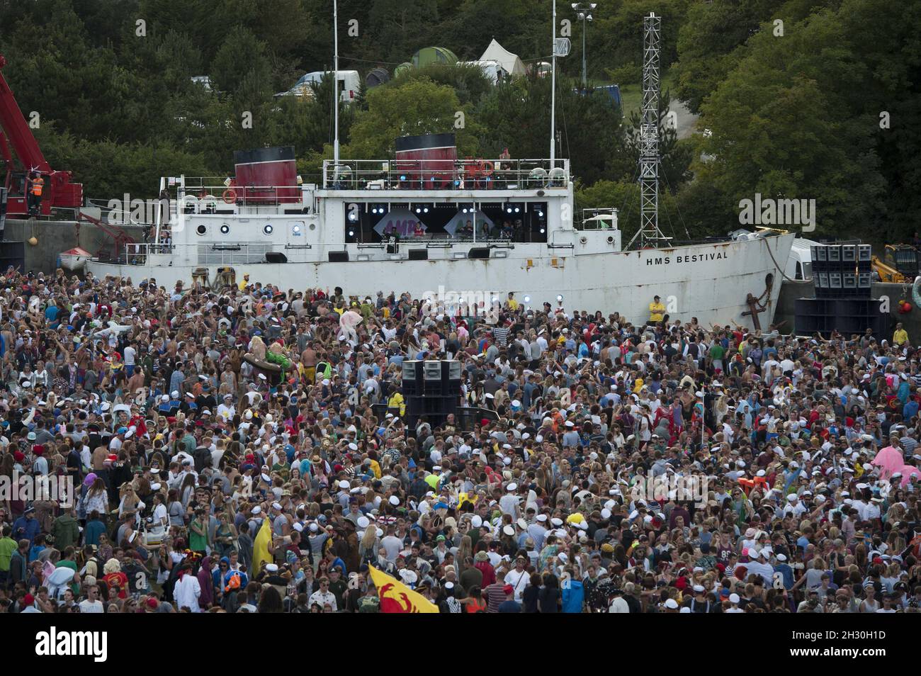 General View of the Port Stage on Day 3 of Bestival 2013, Robin Hill Country Park, Isle of Wight Stock Photo