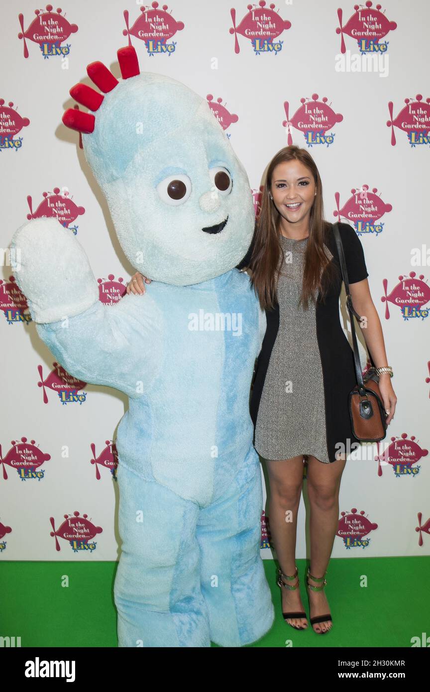 Jacqueline Jossa meets Iggle Piggle at In The Night Garden Live