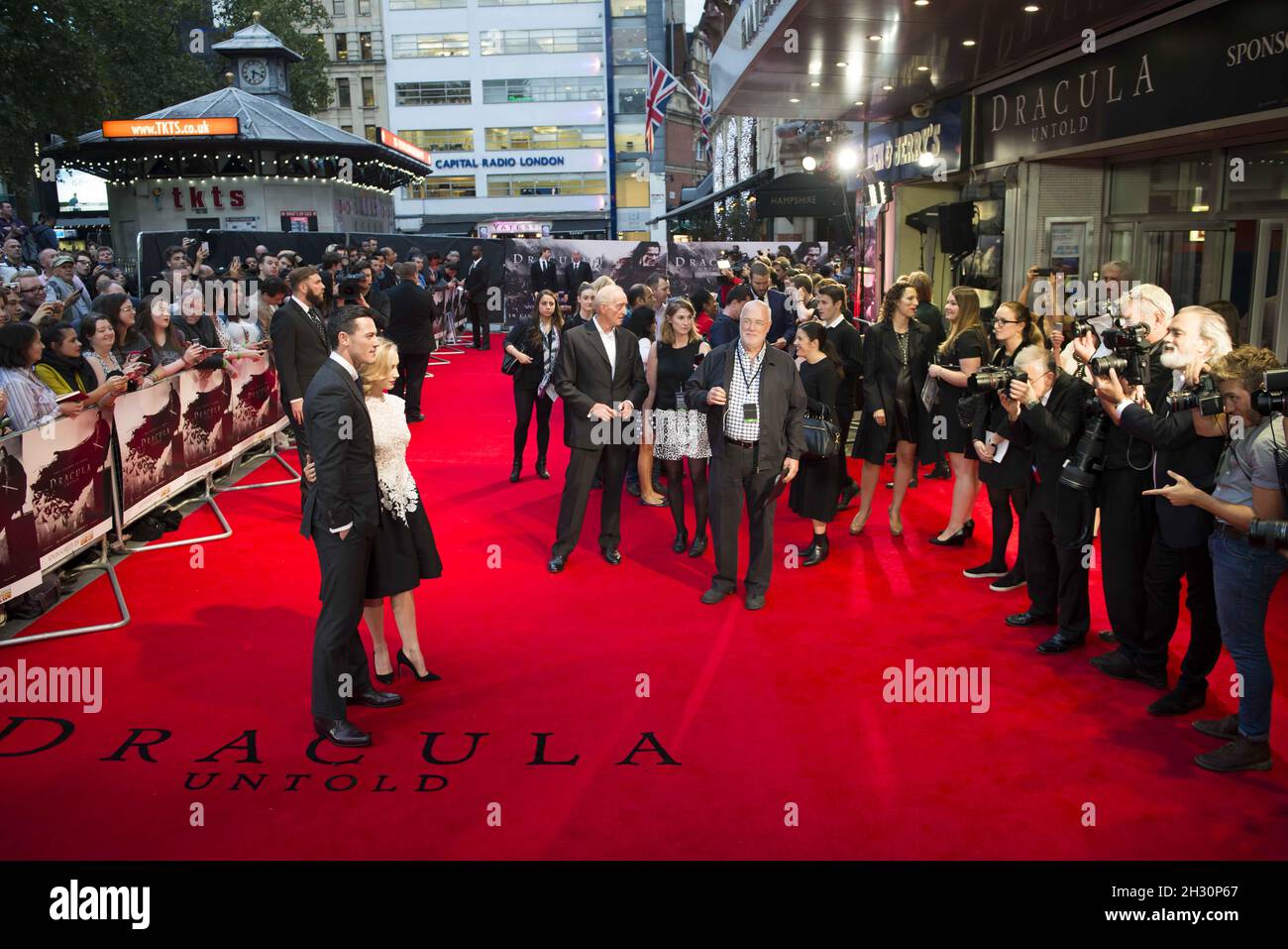 General view of the red carpet at the Dracula Untold premiere at the Odeon, Leicester  Square - London Stock Photo - Alamy