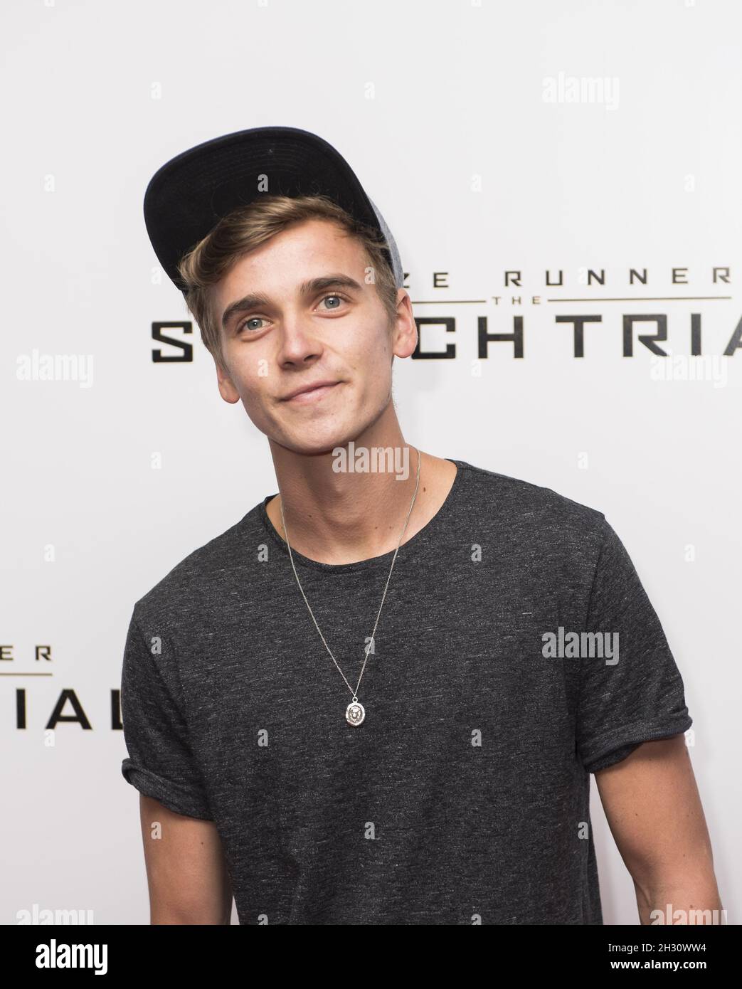 Joe sugg hi-res stock photography and images - Alamy