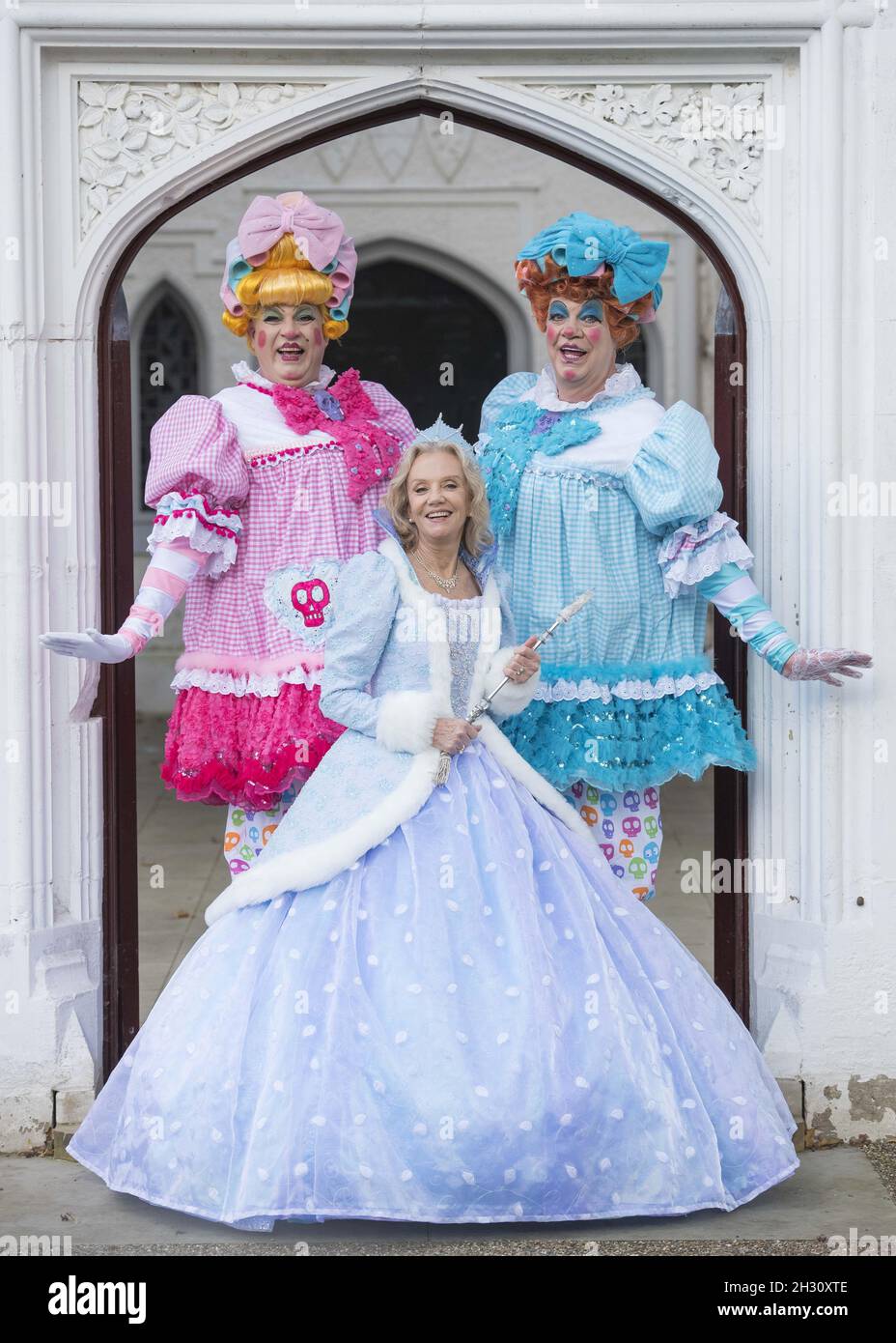 Matthew Rixon, Hayley Mills and Matthew Kelly at Richmond Theatre's ...