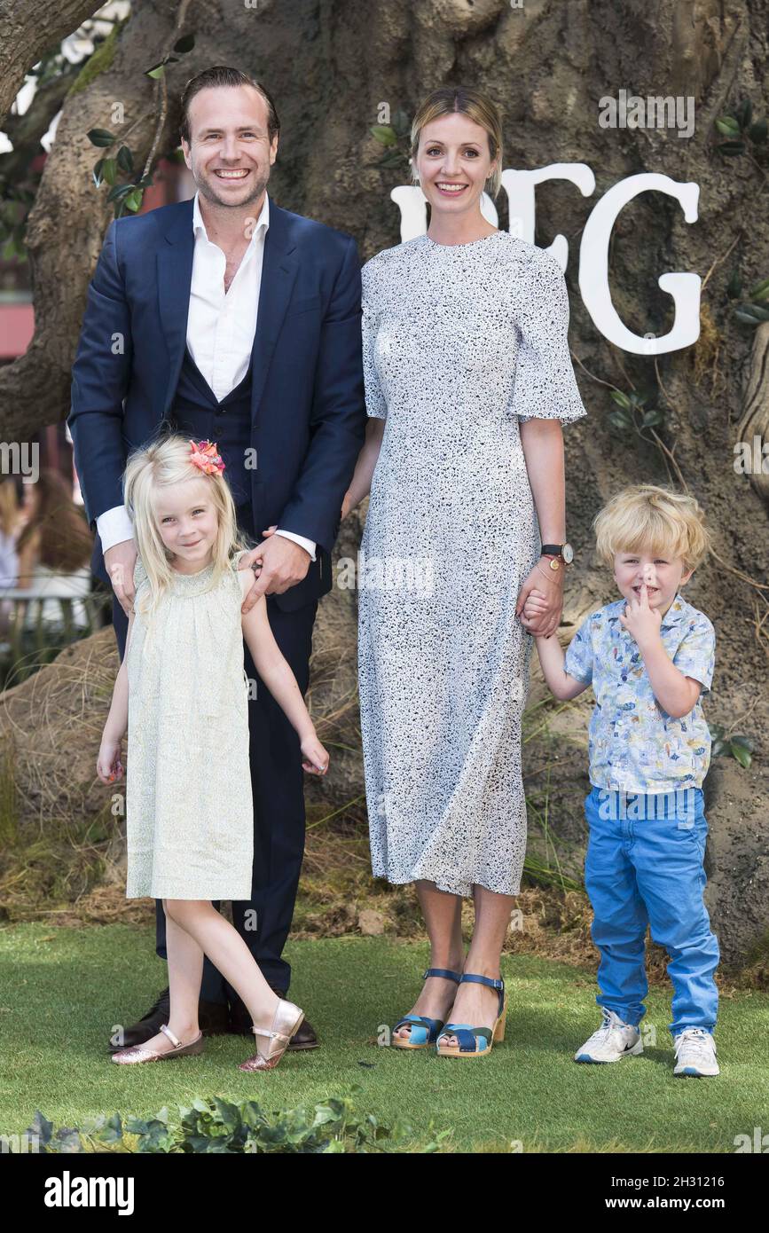 Rafe spall family hi-res stock photography and images - Alamy