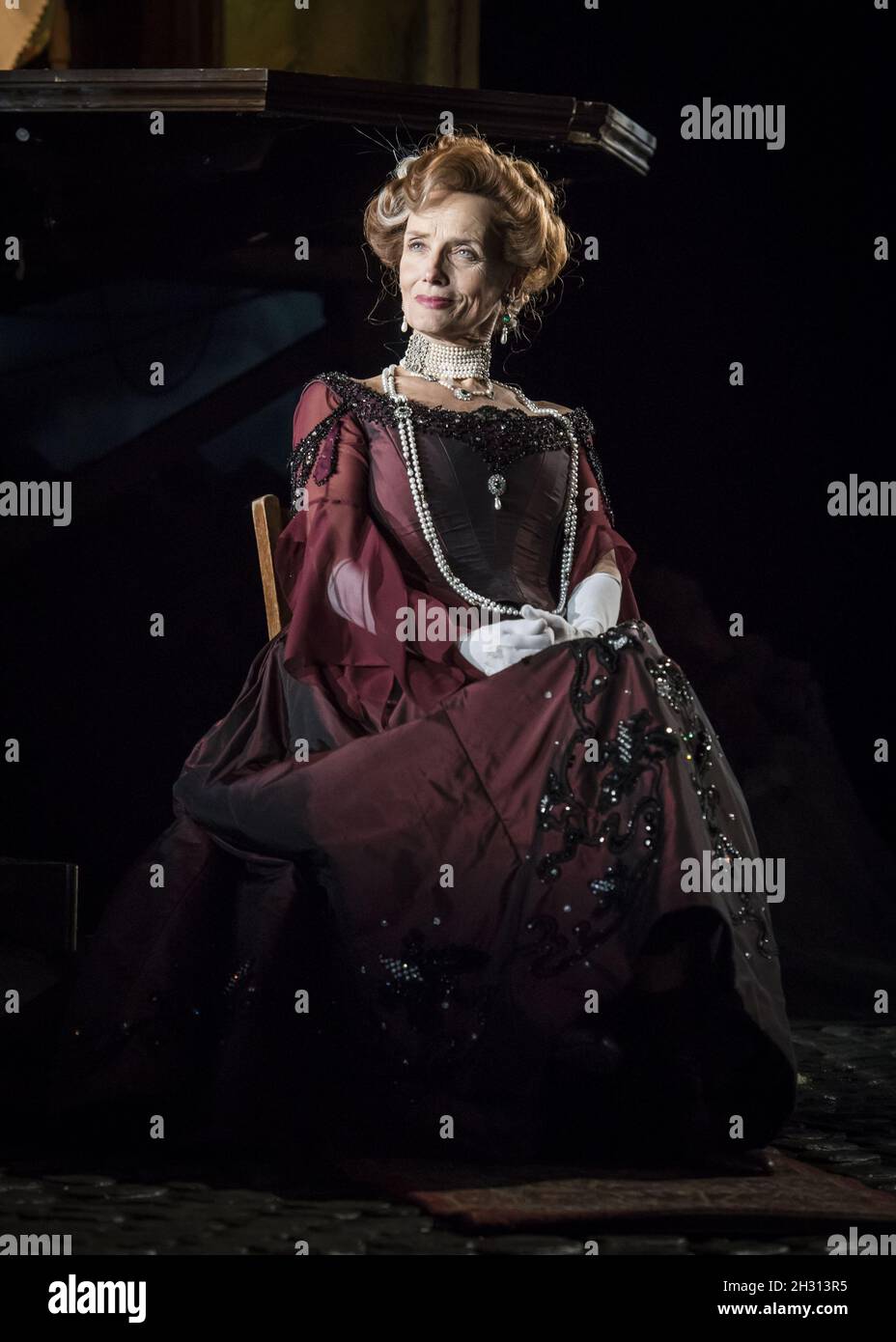 An Inspector Calls Hi res Stock Photography And Images Alamy An Inspector Calls Hi res Stock Photography And Images Alamy