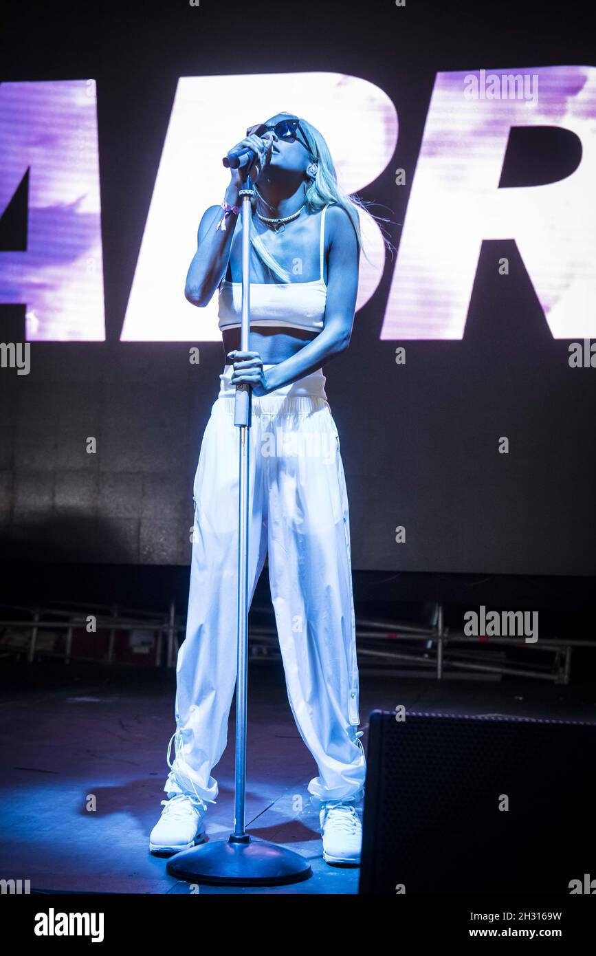 ABRA performs live at Field Day Festival 2017, Victoria Park, London ...