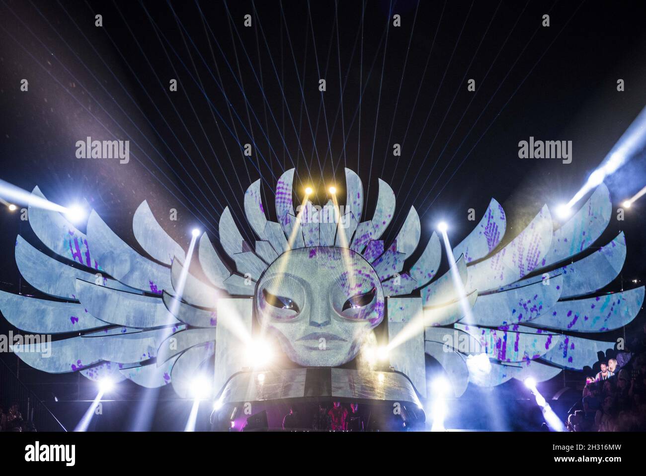 General View of The Temple dance arena tribal head light display at Glastonbury Festival, Worthy Farm, Somerset at Worthy Farm, Somerset Stock Photo