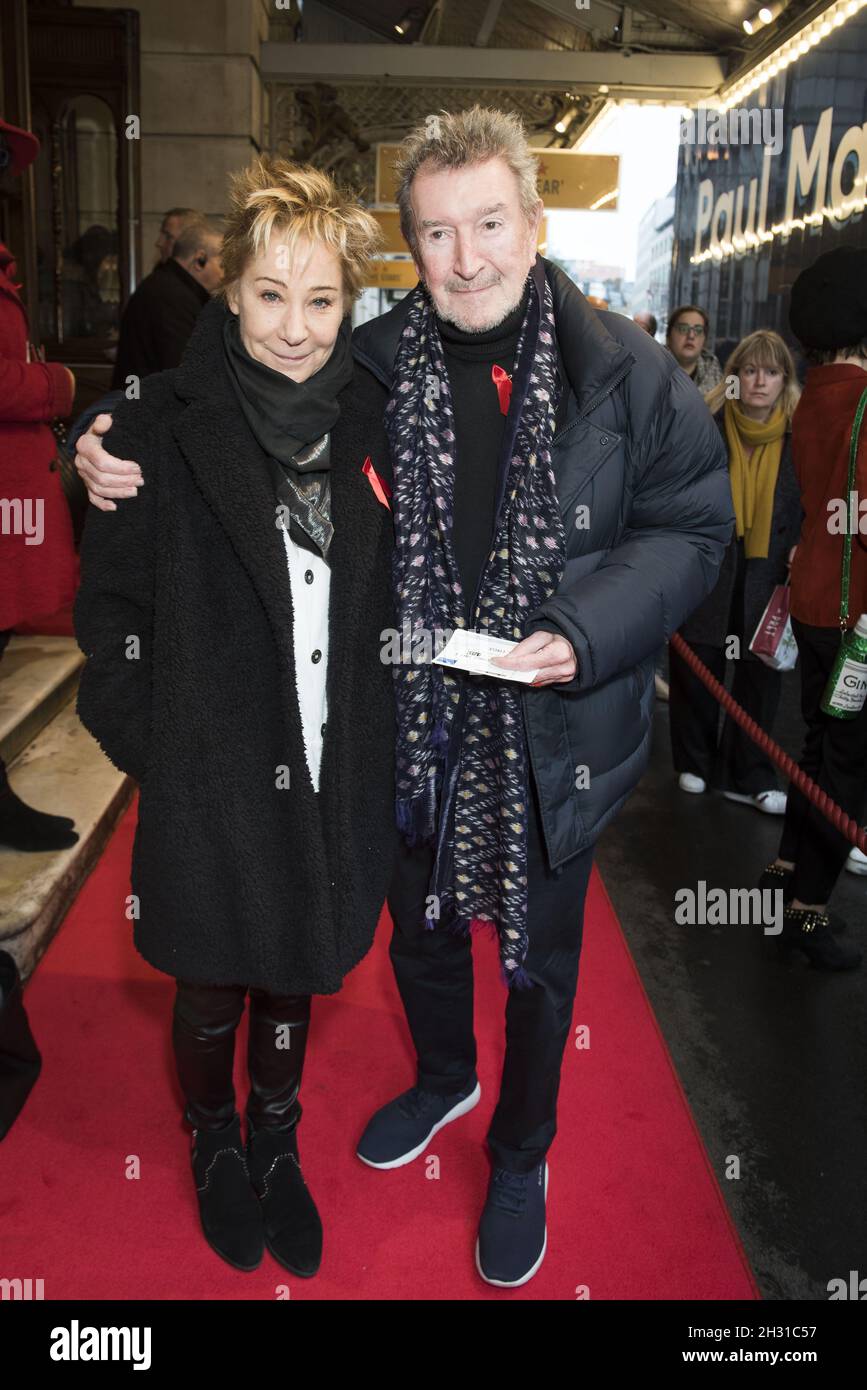 Zoe Wanamaker and Gawn Grainger arrive at the World Aids Day Inheritance performance at the Noel Coward Theatre,London.  Picture date: Saturday 1st December 2018.  Photo credit should read:  David Jensen/ EMPICS Entertainment Stock Photo