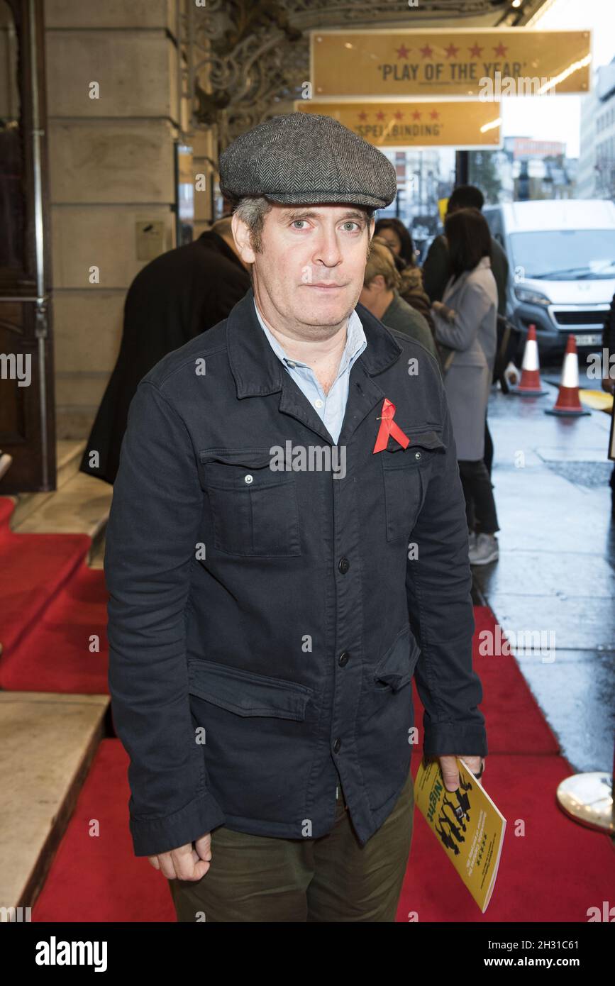Tom Hollander arrives at the World Aids Day Inheritance performance at the Noel Coward Theatre,London.  Picture date: Saturday 1st December 2018.  Photo credit should read:  David Jensen/ EMPICS Entertainment Stock Photo