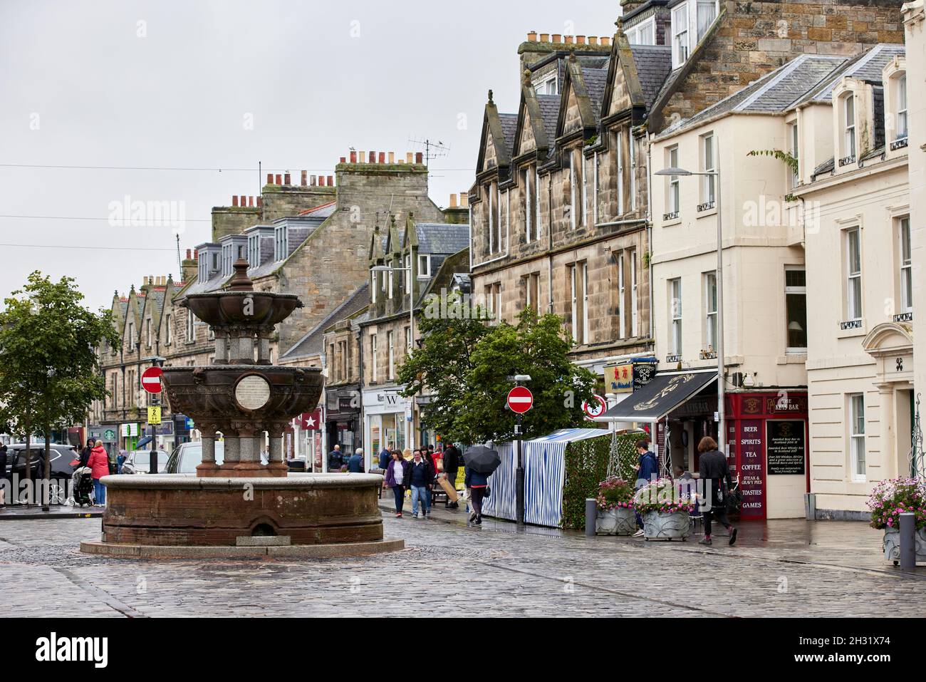 Edinburgh, Scotland, St Andrews Whyte-Melville Memorial Fountain MARKET STREET Stock Photo