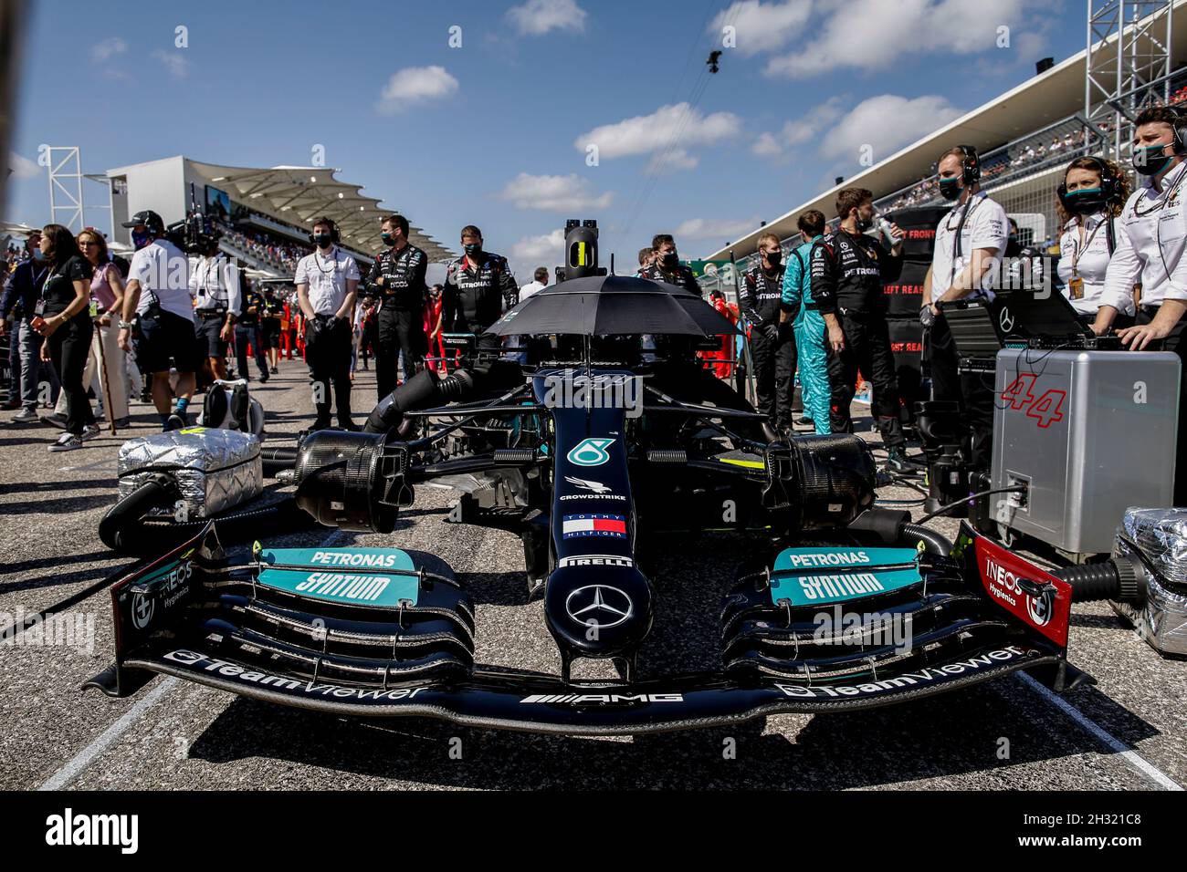 Austin, USA. 24th Oct, 2021. Mercedes-AMG F1 W12 E Performance, F1 Grand Prix of USA at Circuit of The Americas on October 24, 2021 in Austin, United States of America. (Photo by HOCH ZWEI) Credit: dpa/Alamy Live News Stock Photo