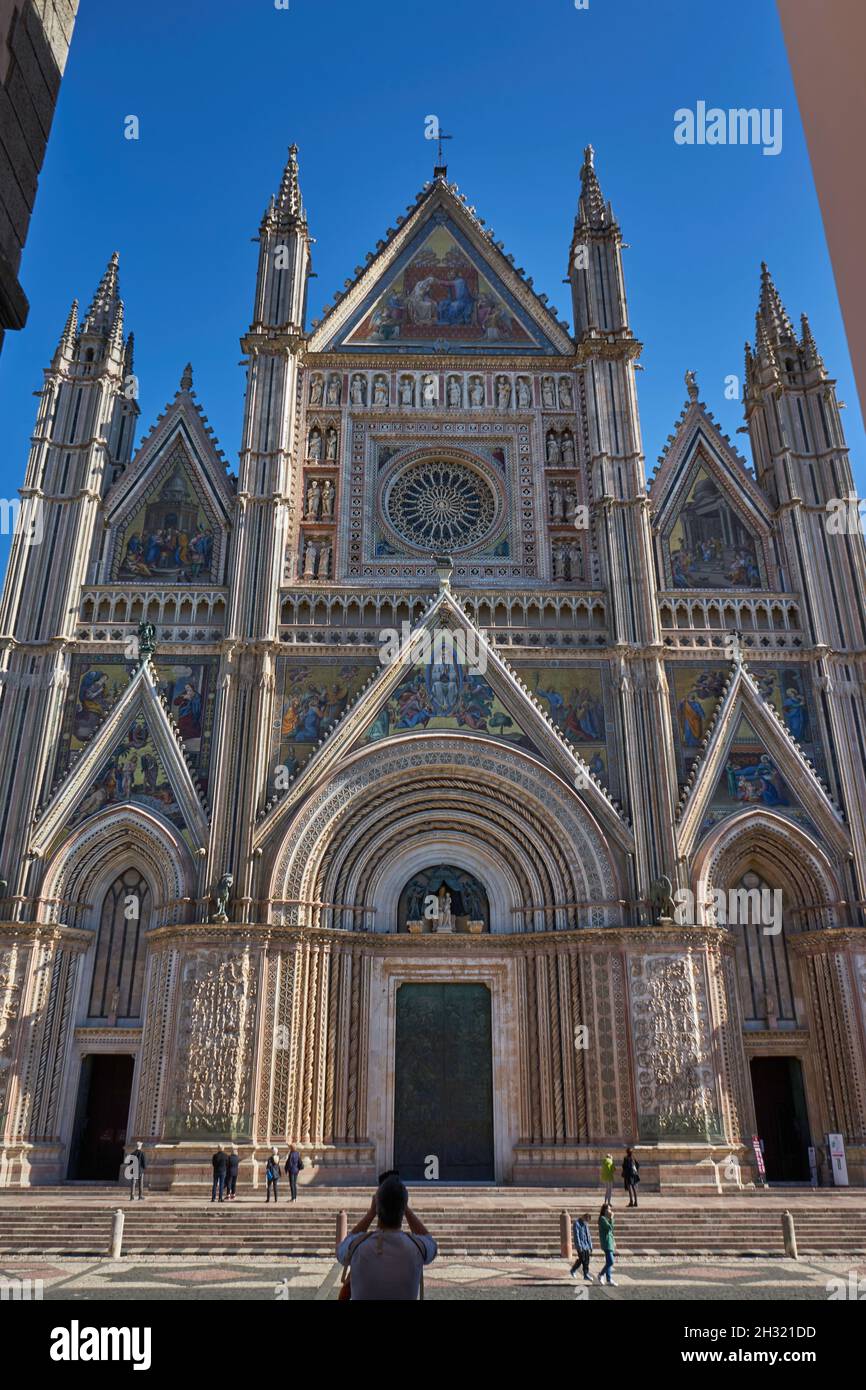 Dom von Orvieto oder Cattedrale di Santa Maria Assunta oder Kathedrale Maria Himmelfahrt, Orvieto, Provinz Terni, Umbrien, Italien, Europa Stock Photo
