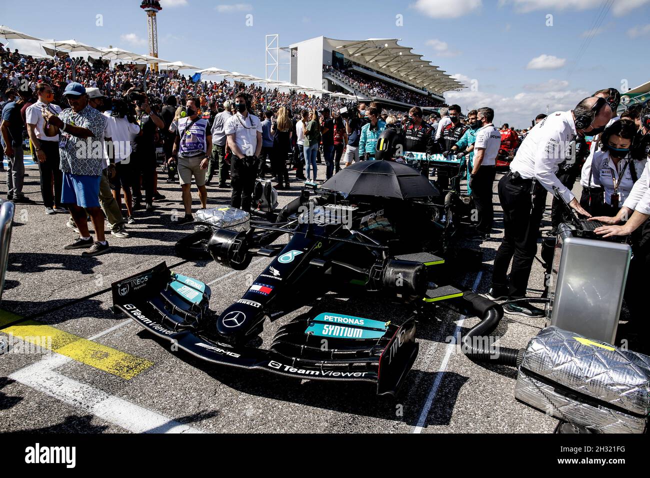 Austin, USA. 24th Oct, 2021. Mercedes-AMG F1 W12 E Performance, F1 Grand Prix of USA at Circuit of The Americas on October 24, 2021 in Austin, United States of America. (Photo by HOCH ZWEI) Credit: dpa/Alamy Live News Stock Photo
