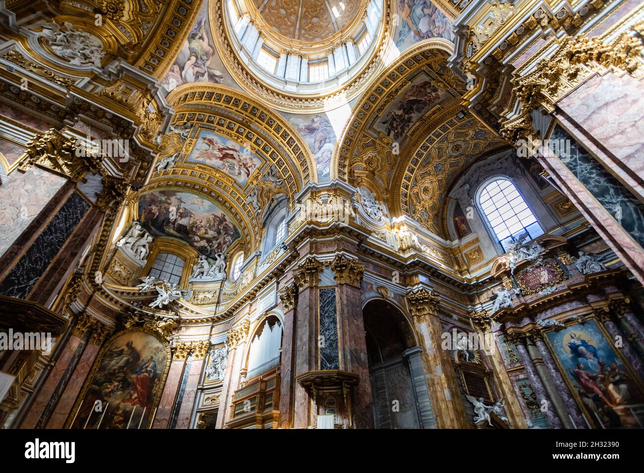 Interior of the basilica of saint ambrogio e carlo, rome Stock Photo ...