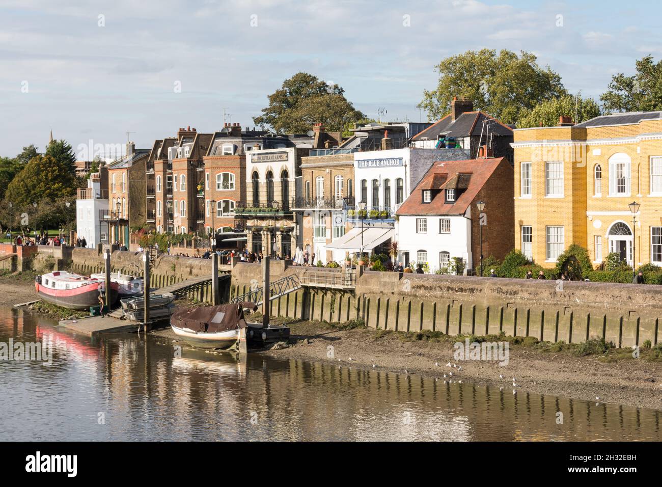 The Blue Anchor and Rutland Arms riverside pubs on the Lower Mall in