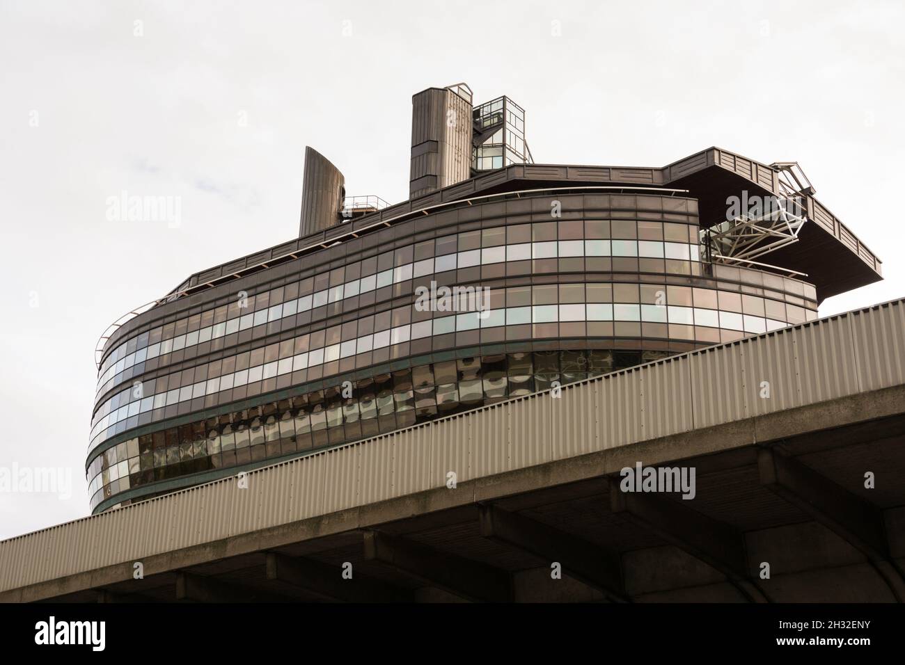 The exterior of Ralph Erskine's The Ark, Talgarth Road, Hammersmith, London, W6, England, U.K. Stock Photo
