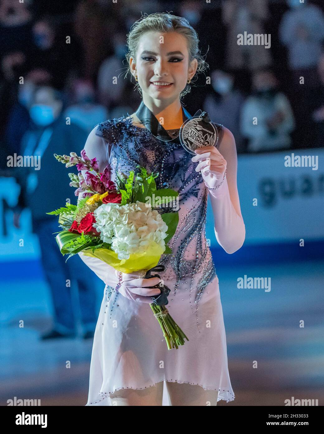 Las Vegas, USA. 24th Oct, 2021. Daria Usacheva of Russia wins the silver medal in at the 2021 ISU Guaranteed Rate Skate America in Orleans Arena, Las Vegas, Nevada on October 24, 2021 (Photo by Jeff Wong/Sipa USA). Credit: Sipa USA/Alamy Live News Stock Photo