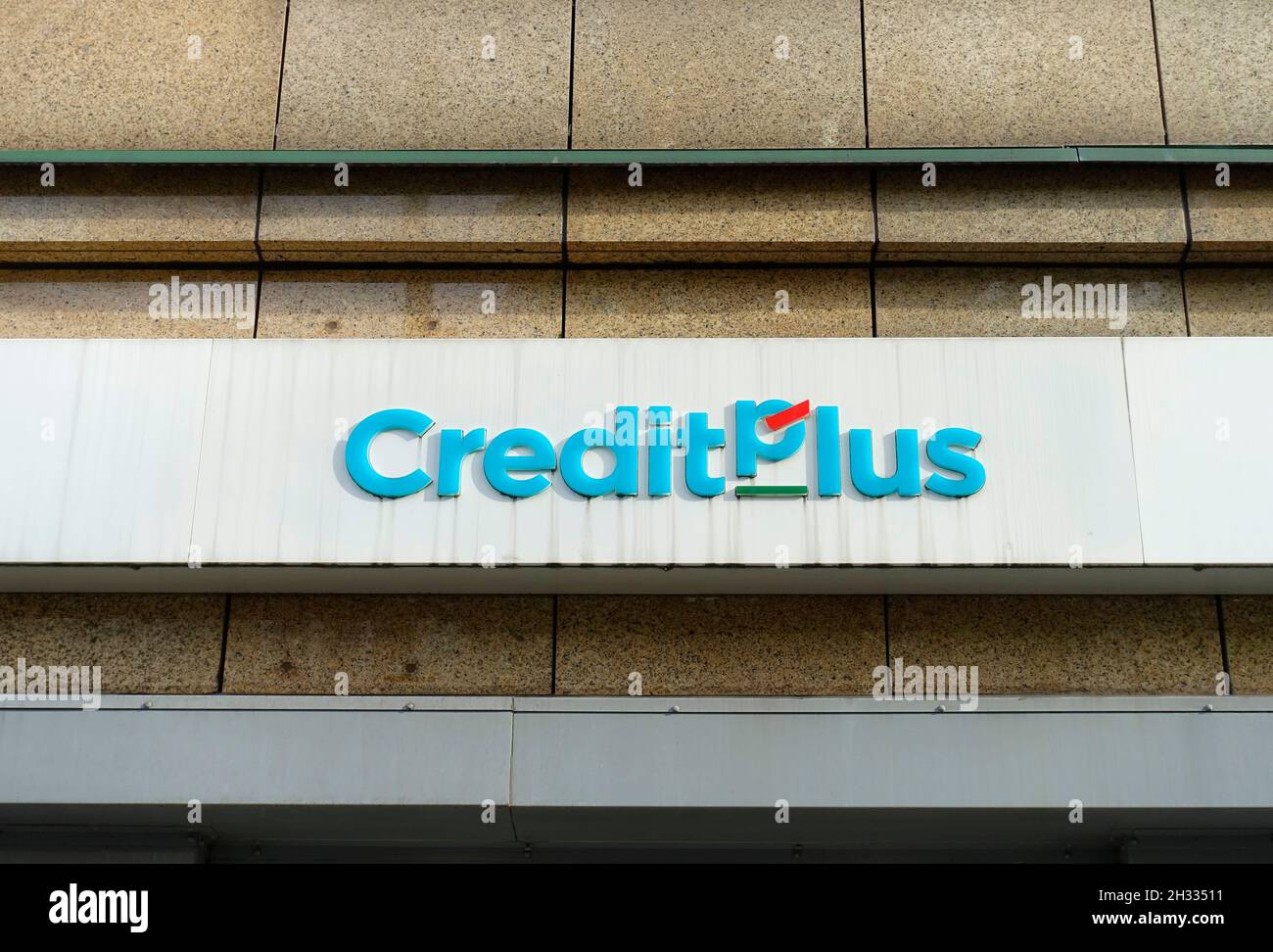 CreditPlus Bank, Wilmersdorfer Str, Berlin, Germany Stock Photo - Alamy
