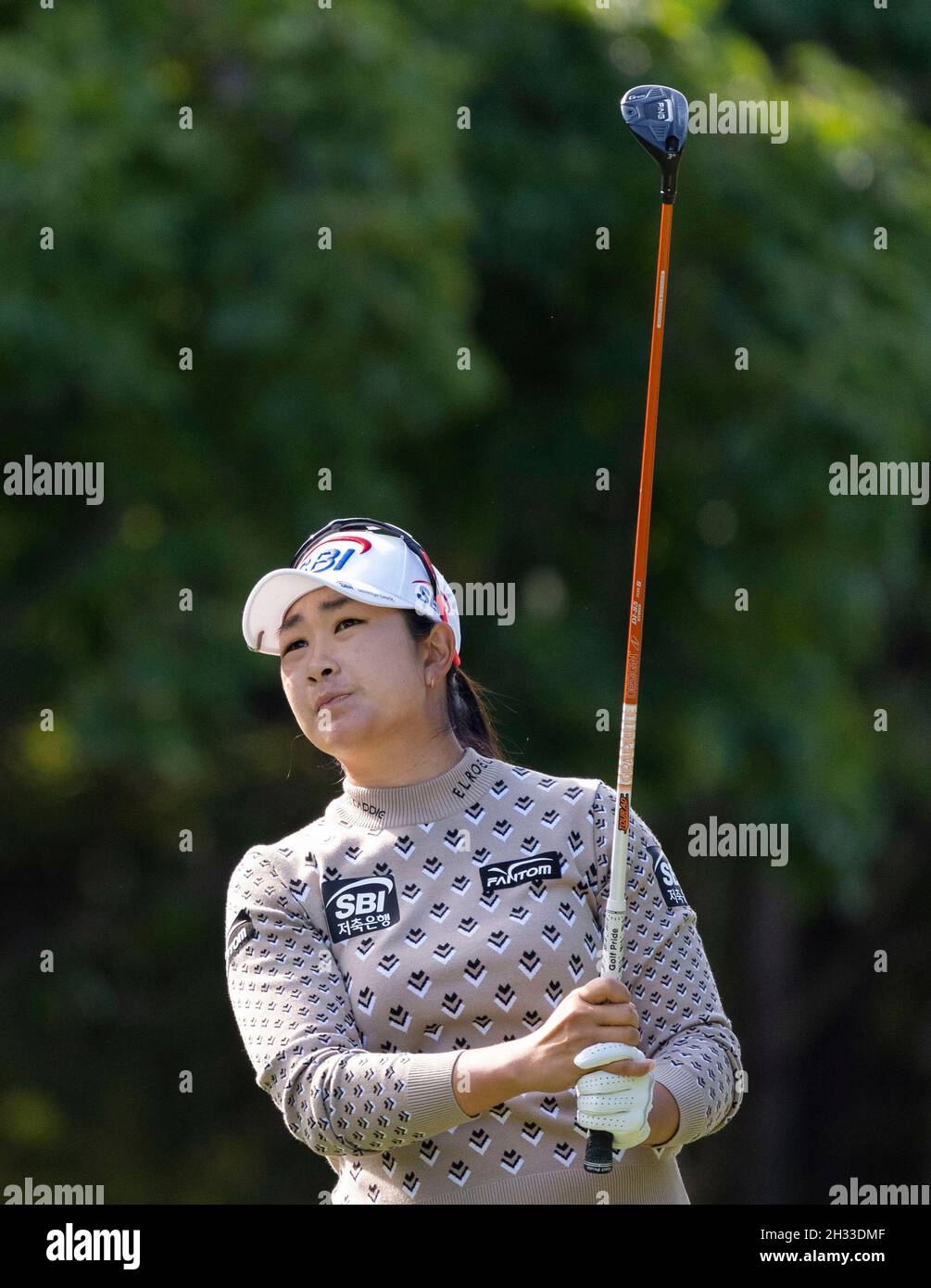24 October 2021 - Busan, South Korea : Kim A-Lim of South Korea plays from a tee shot 5th hall during their final round of the LPGA BMW Ladies Championship 2021 at LPGA International Busan in Busan, South of Seoul, South Korea on October 24, 2021. (Photo by: Lee Young-ho/Sipa USA) Stock Photo