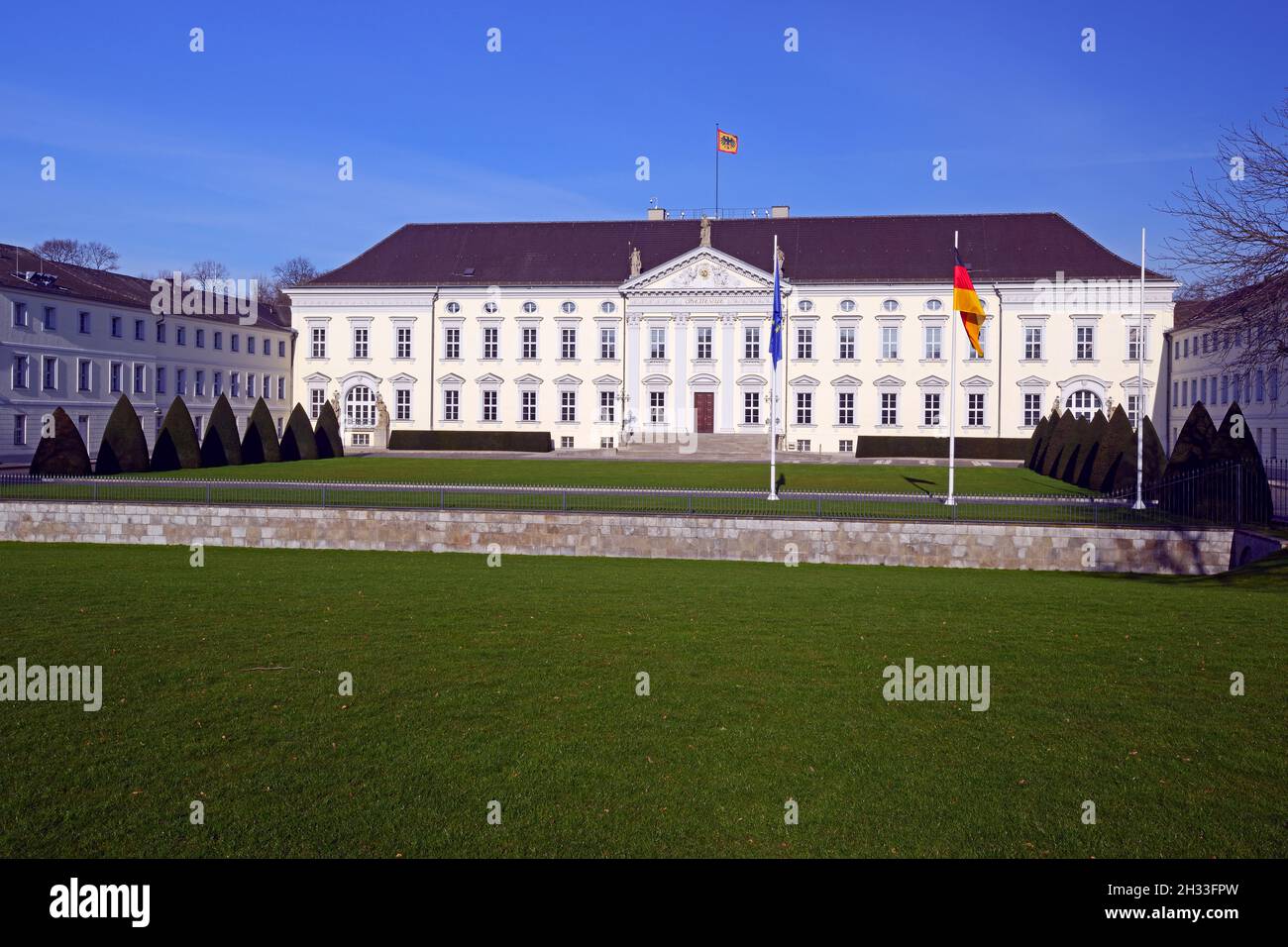 Schloß Bellevue, Sitz des Bundespräsidenten, Berlin Tiergarten, Deutschland Stock Photo