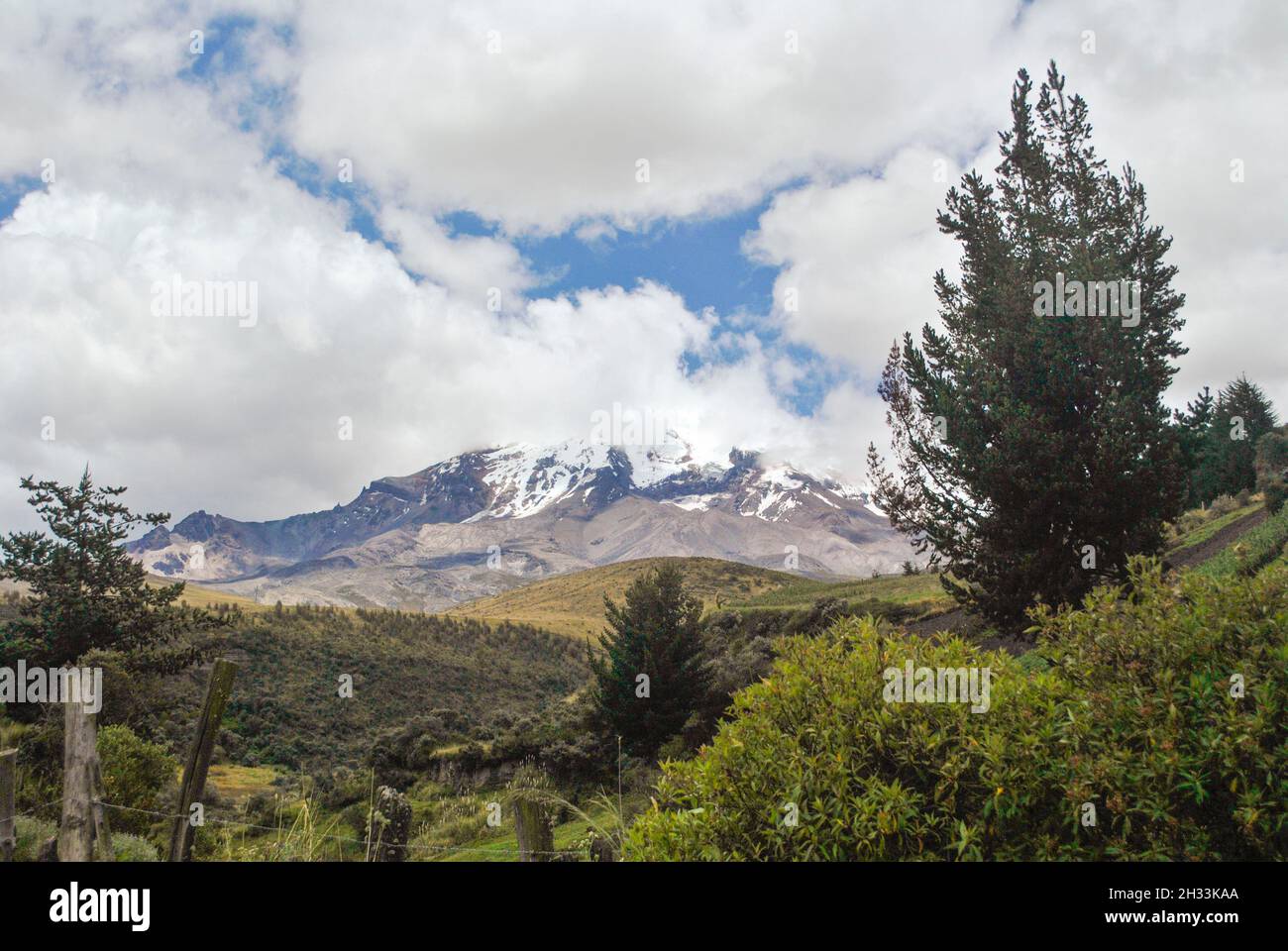 Landscape with Chimborazo volcano with its summit partially covered with clouds.   Chimborazo, Ecuador Stock Photo