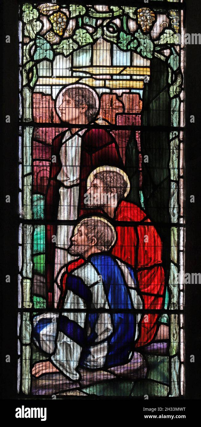Stained glass window by Mary Lowndes; Jesus foretelling the destruction of Jerusalem to three disciples; St Andrew's Church, Ufford, Northamptonshire Stock Photo