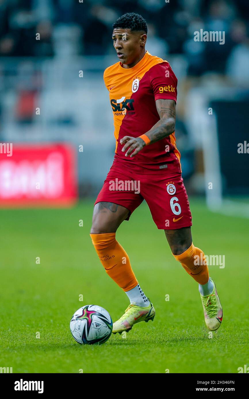 ISTANBUL, TURKEY - OCTOBER 25: players of Besiktas JK during the Super Lig  match between Besiktas and Galatasaray at Vodafone Park on October 25, 2021  in Istanbul, Turkey (Photo by TUR/Orange Pictures