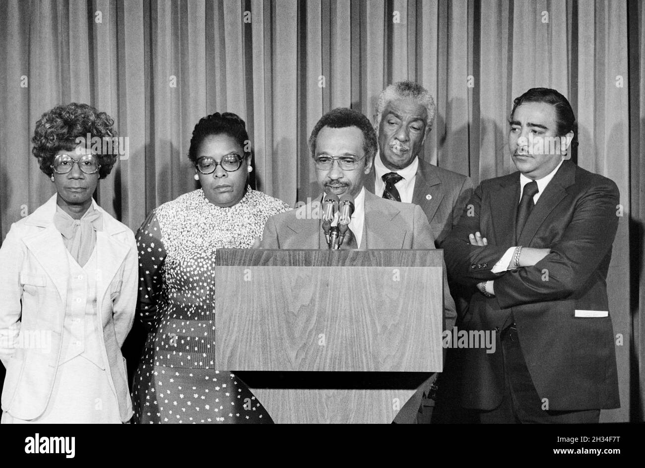 Congressional Black Caucus Members, Shirley Chisholm, Cardiss Collins, Parren Mitchell, Ralph Metcalfe, Charles Rangel, at Press Conference after meeting with U.S. President Jimmy Carter, Washington, D.C., USA, Marion S. Trikosko, US News & World Report Magazine Collection, April 26, 1978 Stock Photo