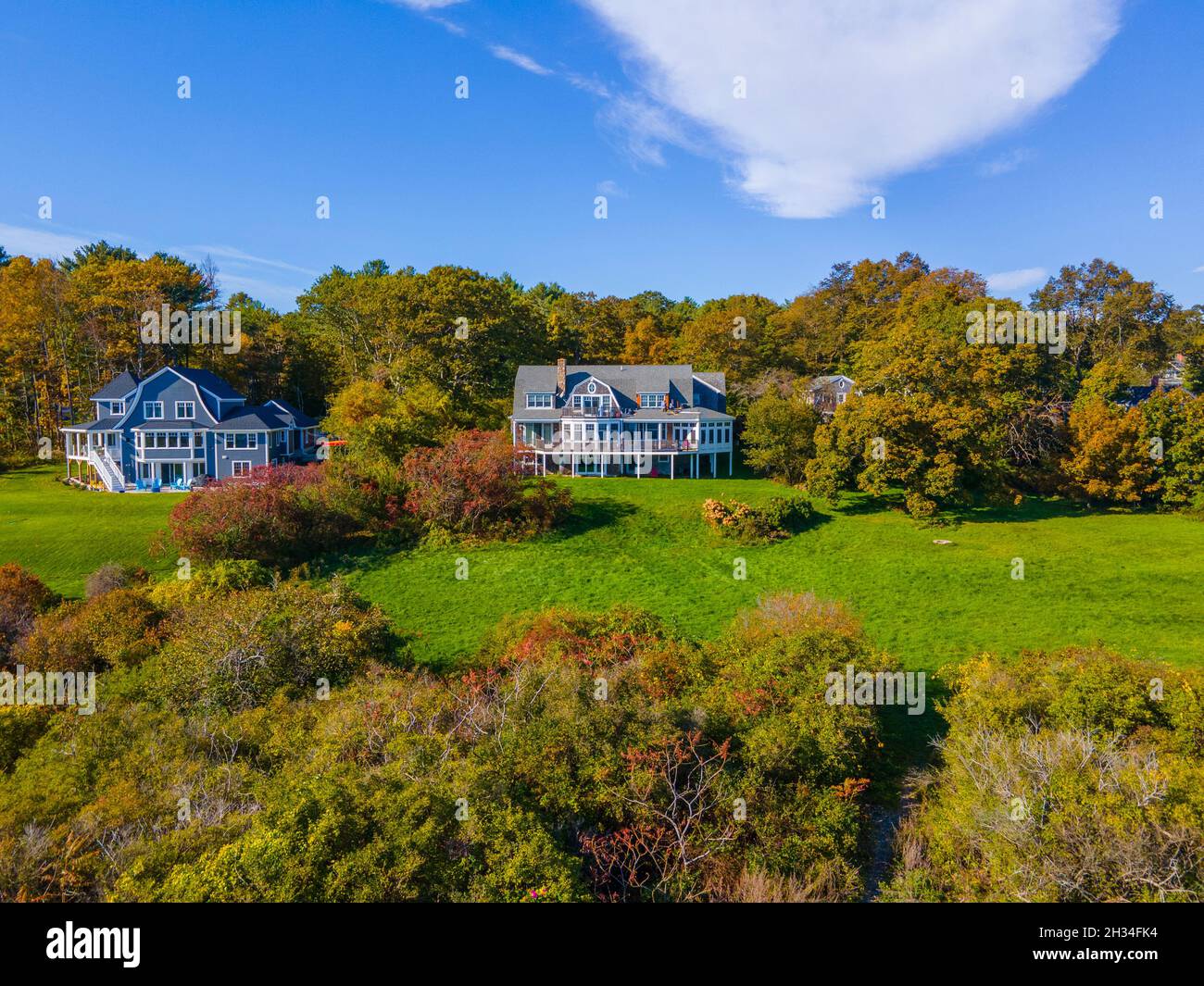 Historic residence building on Cutts Island next to Seapoint Beach in