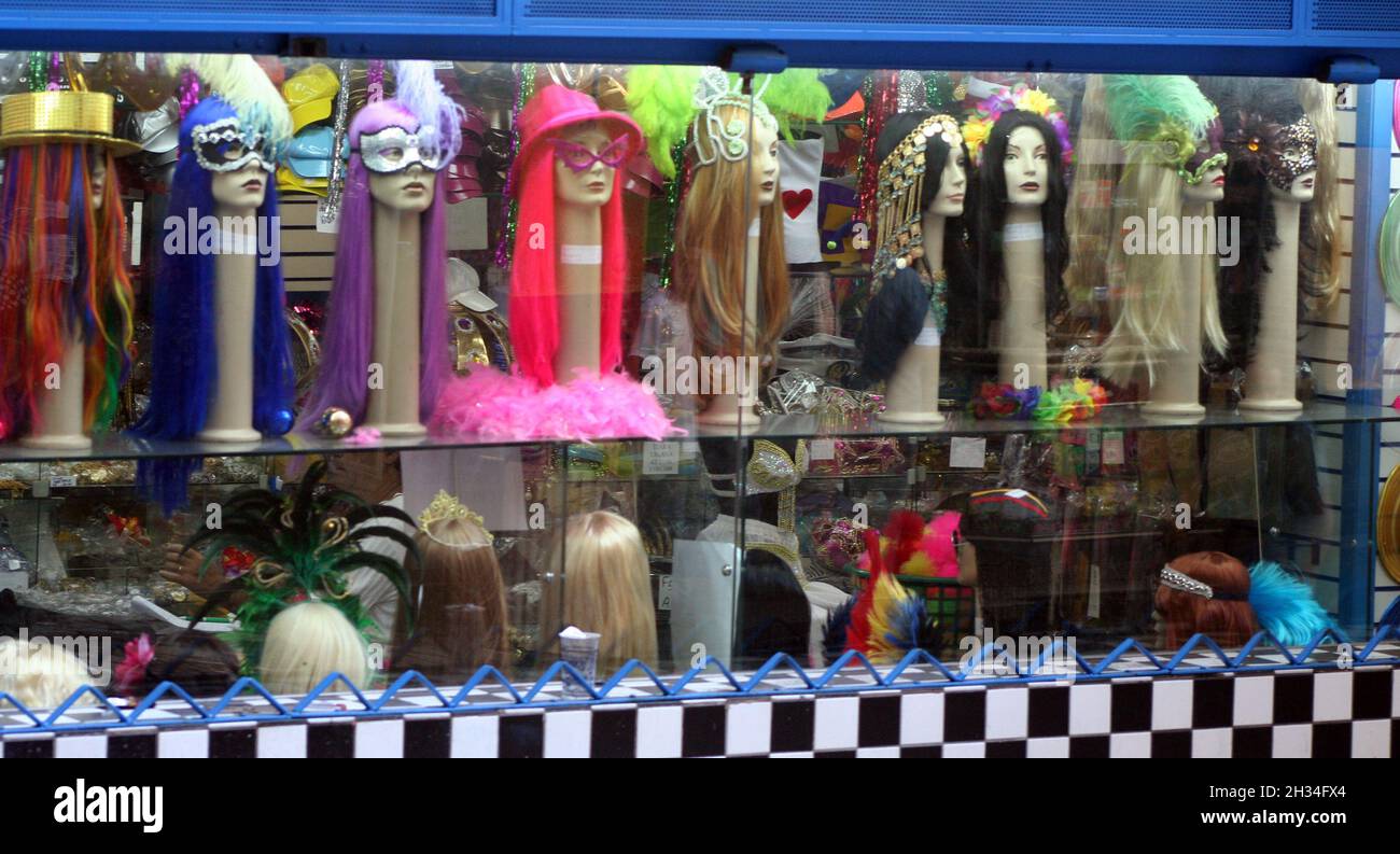 Mardi gras mannequins hires stock photography and images Alamy