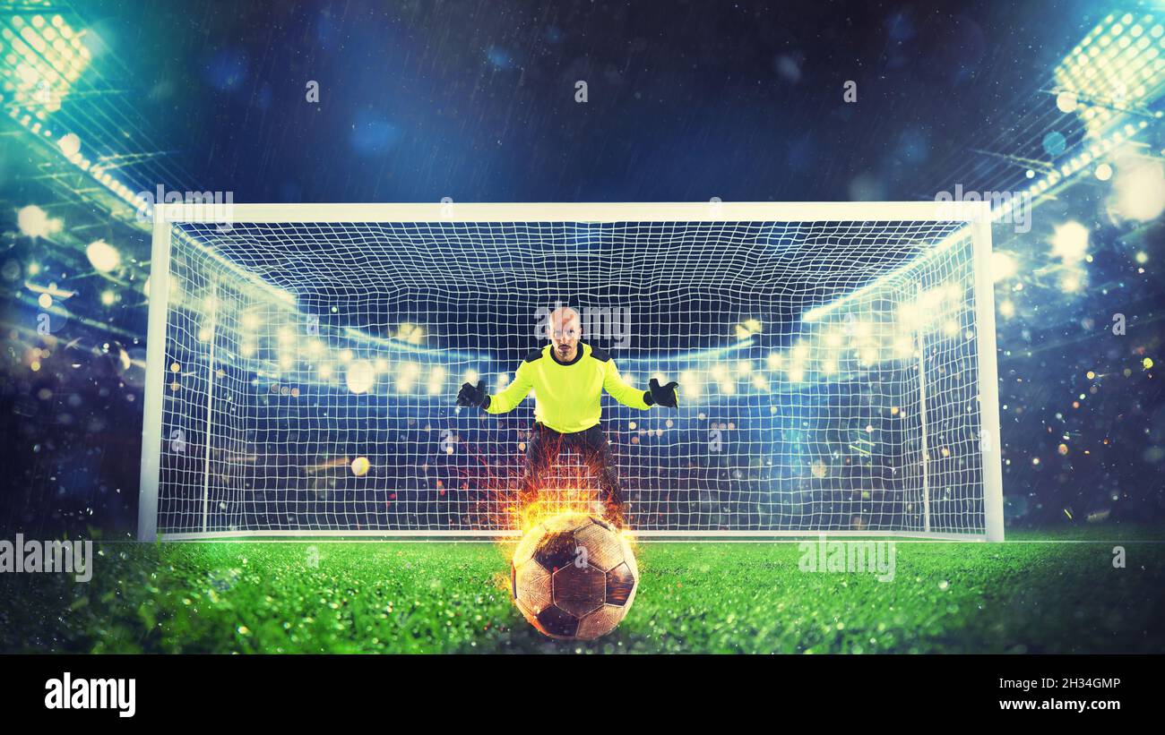 Soccer penalty kicks hi-res stock photography and images - Alamy