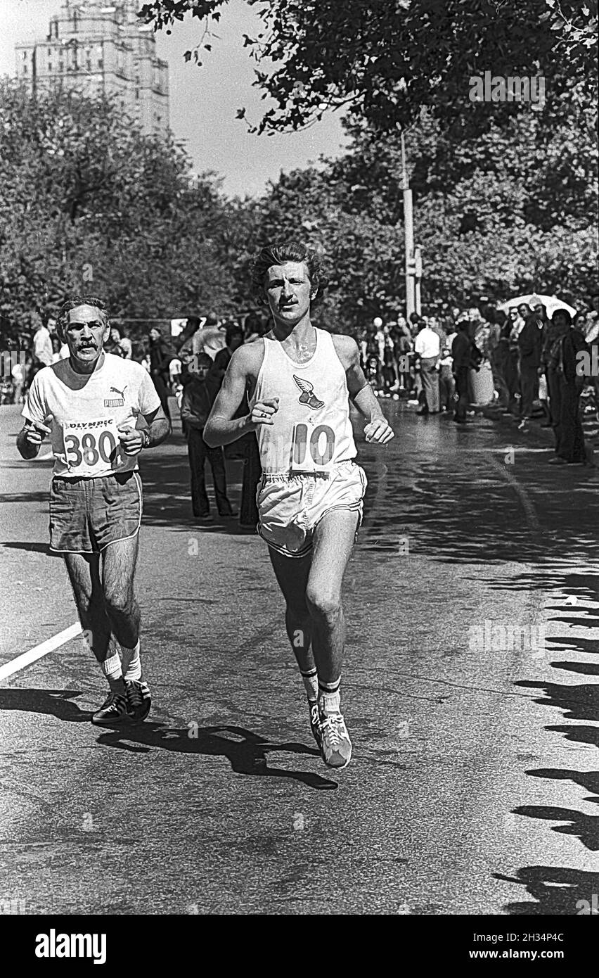 Tom Fleming (USA) winner competing in  the 1973 New York City Marathon. Stock Photo