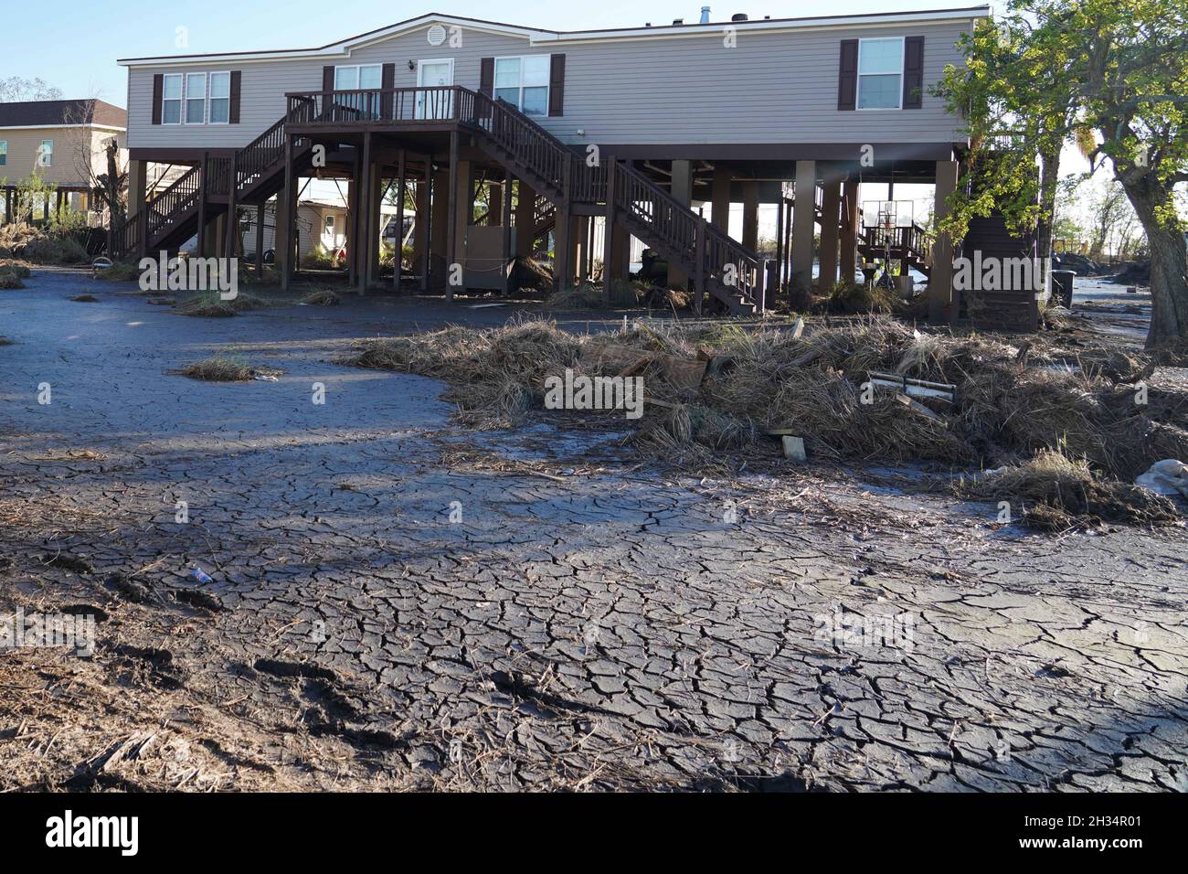Ironton, United States of America. 24 September, 2021. Destroyed homes and buildings litter the area in the aftermath of Hurricane Ida September 24, 2021 in Ironton, Louisiana. Credit: Julie Joseph/FEMA/Alamy Live News Stock Photo