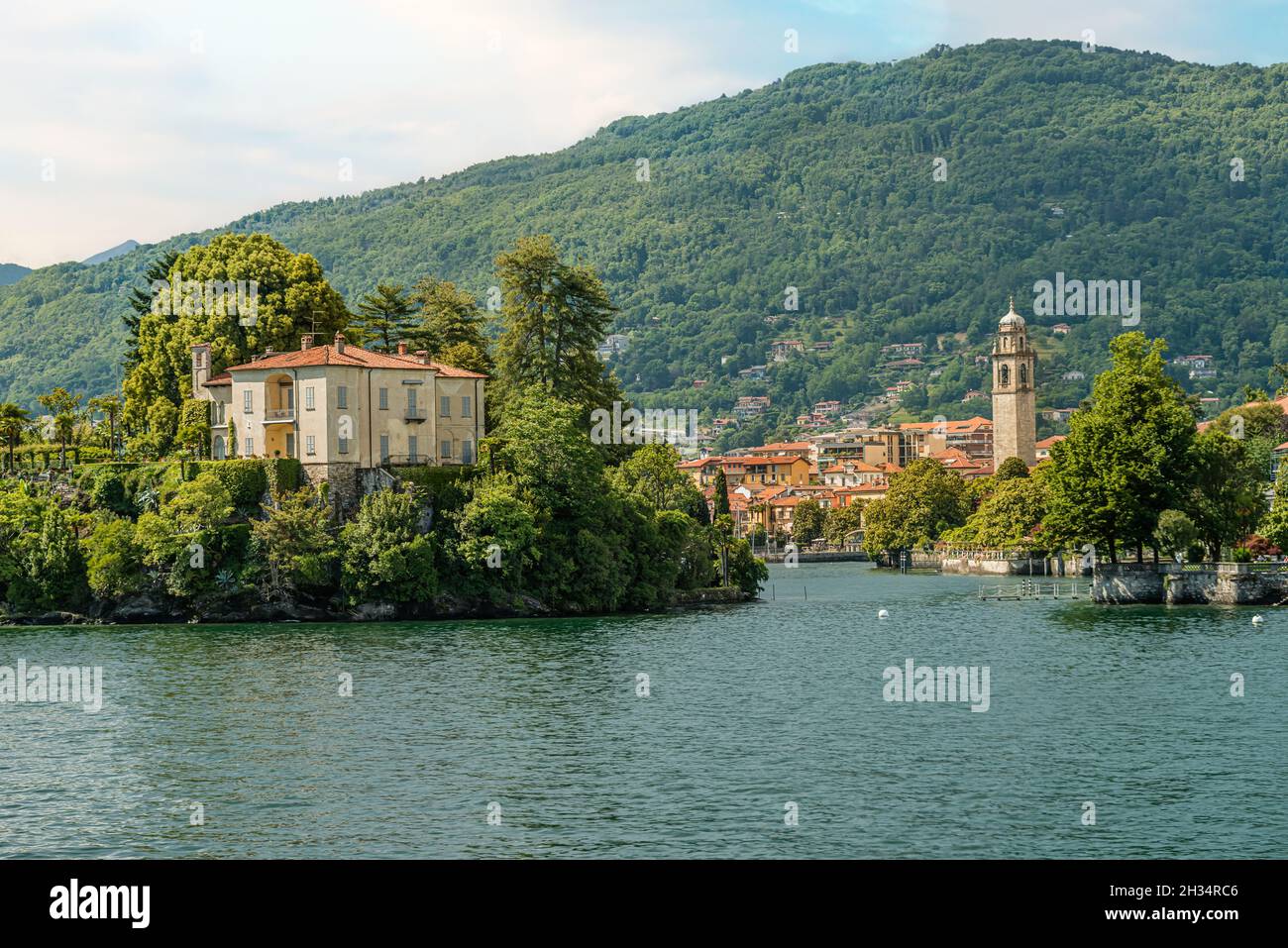 Palazzo at the Isola San Giovanni near Pallanza at Lago Maggiore seen from the seaside, Piedmont, Italy Stock Photo