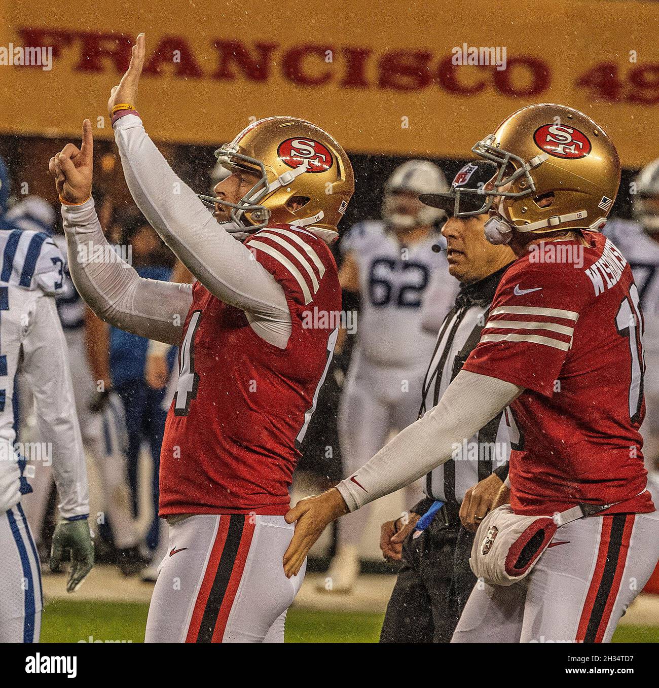 Santa Clara, California, USA. 24th Oct, 2021. San Francisco 49ers wide  receiver Jalen Hurd (14) and wide receiver Jordan Matthews (18) celebrate  field goal on Sunday, October 24, 2021, at Levis Stadium