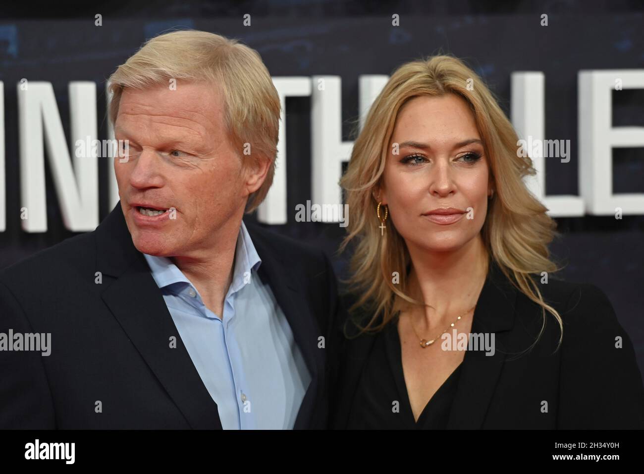 Oliver KAHN (CEO FCB) with his wife Svenja. Premiere party for the Amazon  Original Documentary FC BAYERN Ð BEHIND THE LEGEND on October 25th, 2021 at  the Arri Kino in Munich, red