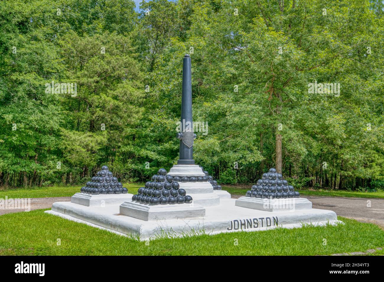 Monument to Commanding Confederate General Albert Sidney Johnston on the battlefield of Shiloh National Military Park in Tennessee. Stock Photo