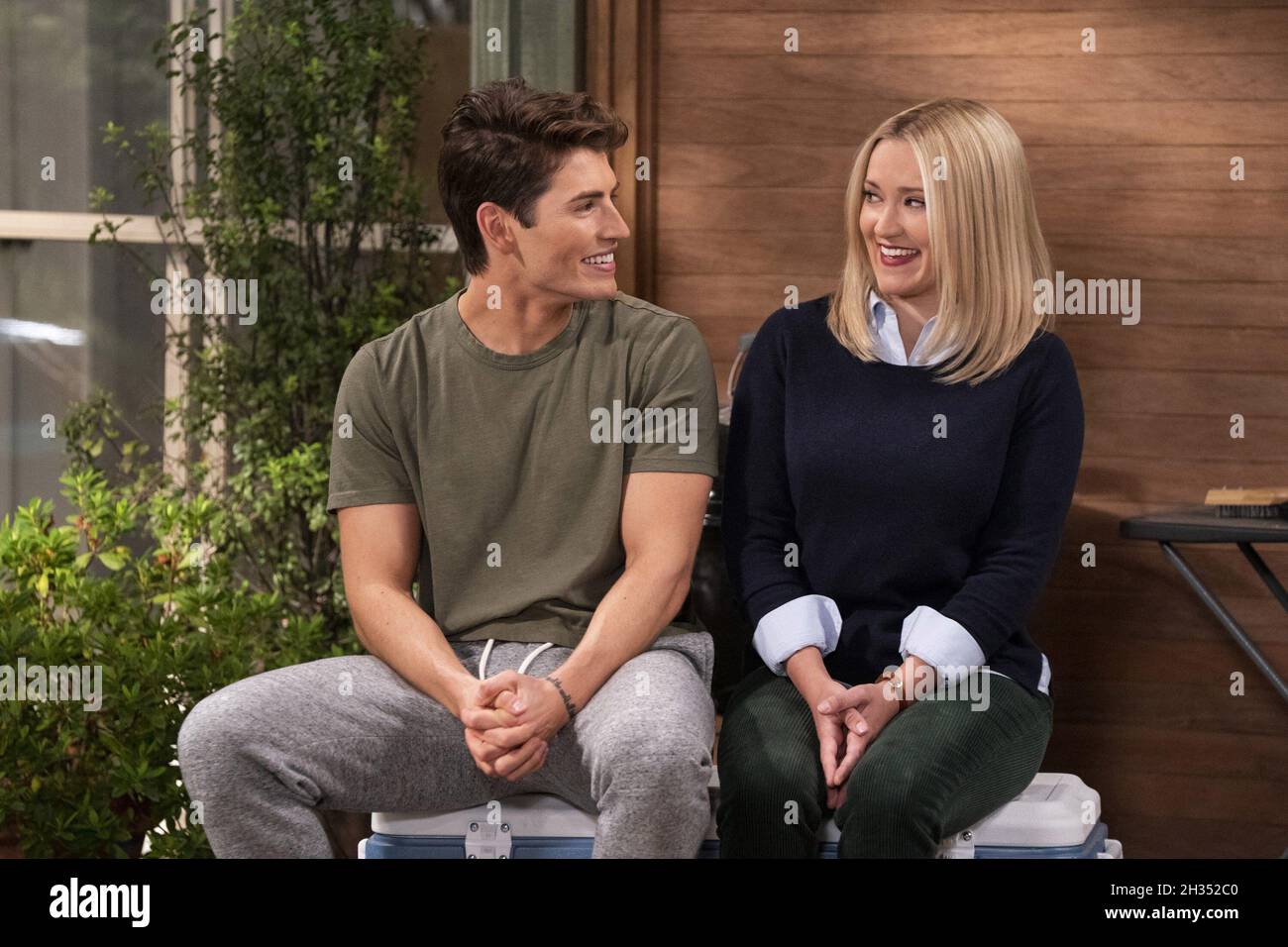 PRETTY SMART, from left: Gregg Sulkin, Emily Osment, Guess what?! Claire's  sister is coming!', (Season 1, ep. 101, aired Oct. 8, 2021). photo: Patrick  McElhenney / ©Netflix / Courtesy Everett Collection Stock Photo - Alamy
