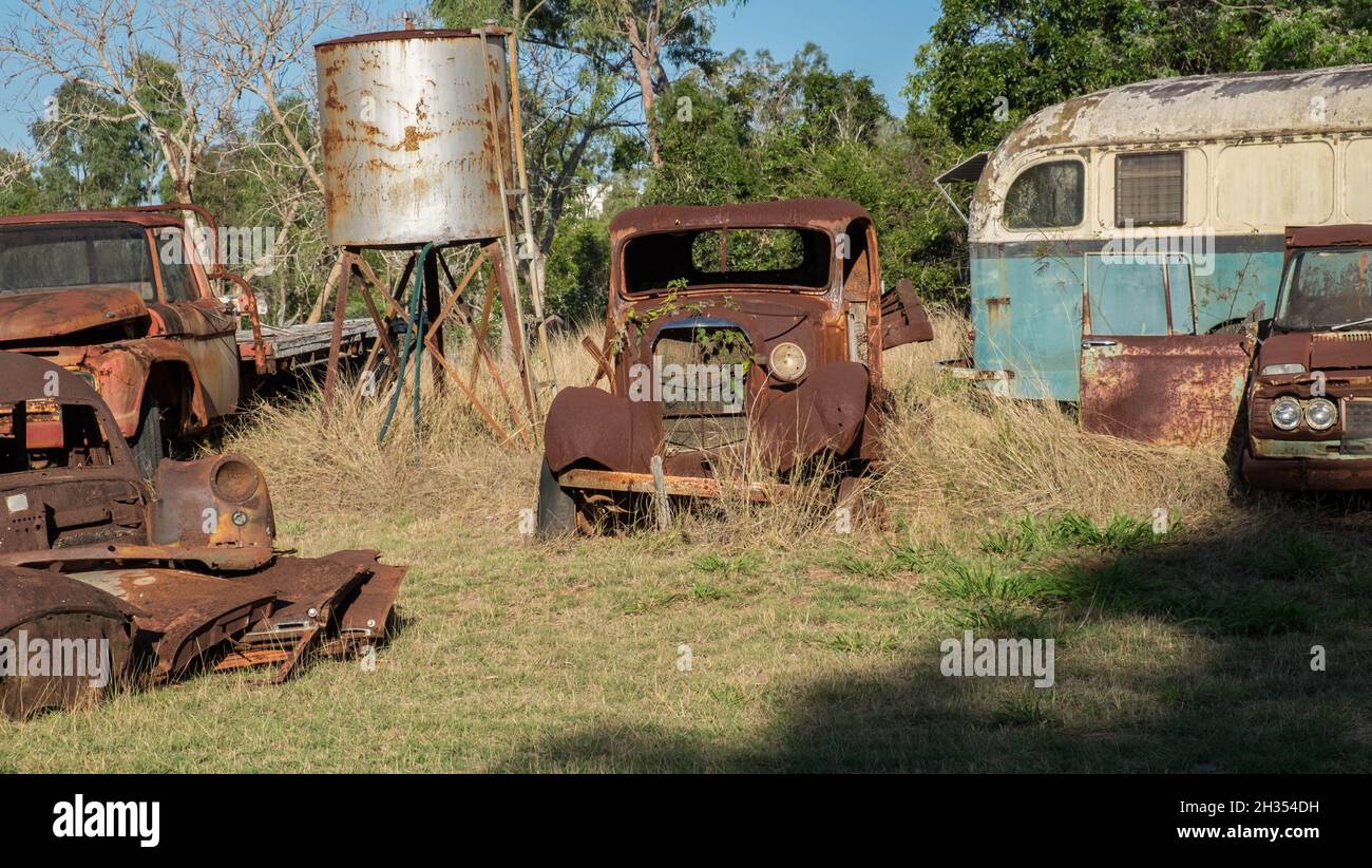 Classic abandoned cars Stock Photo - Alamy