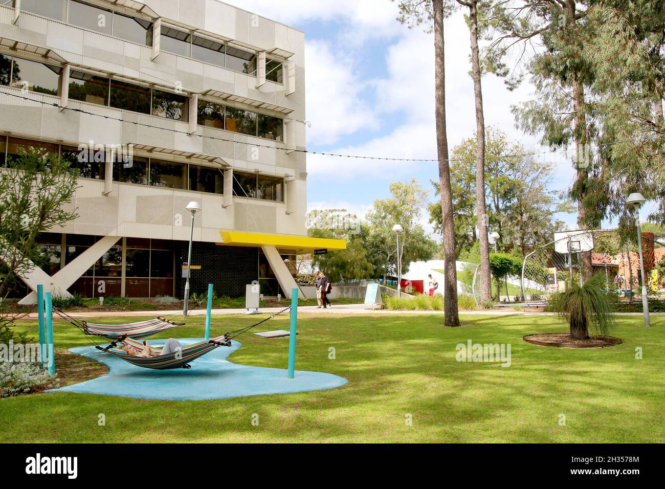 Students enjoying Campus Life at Curtin University Bentley Campus