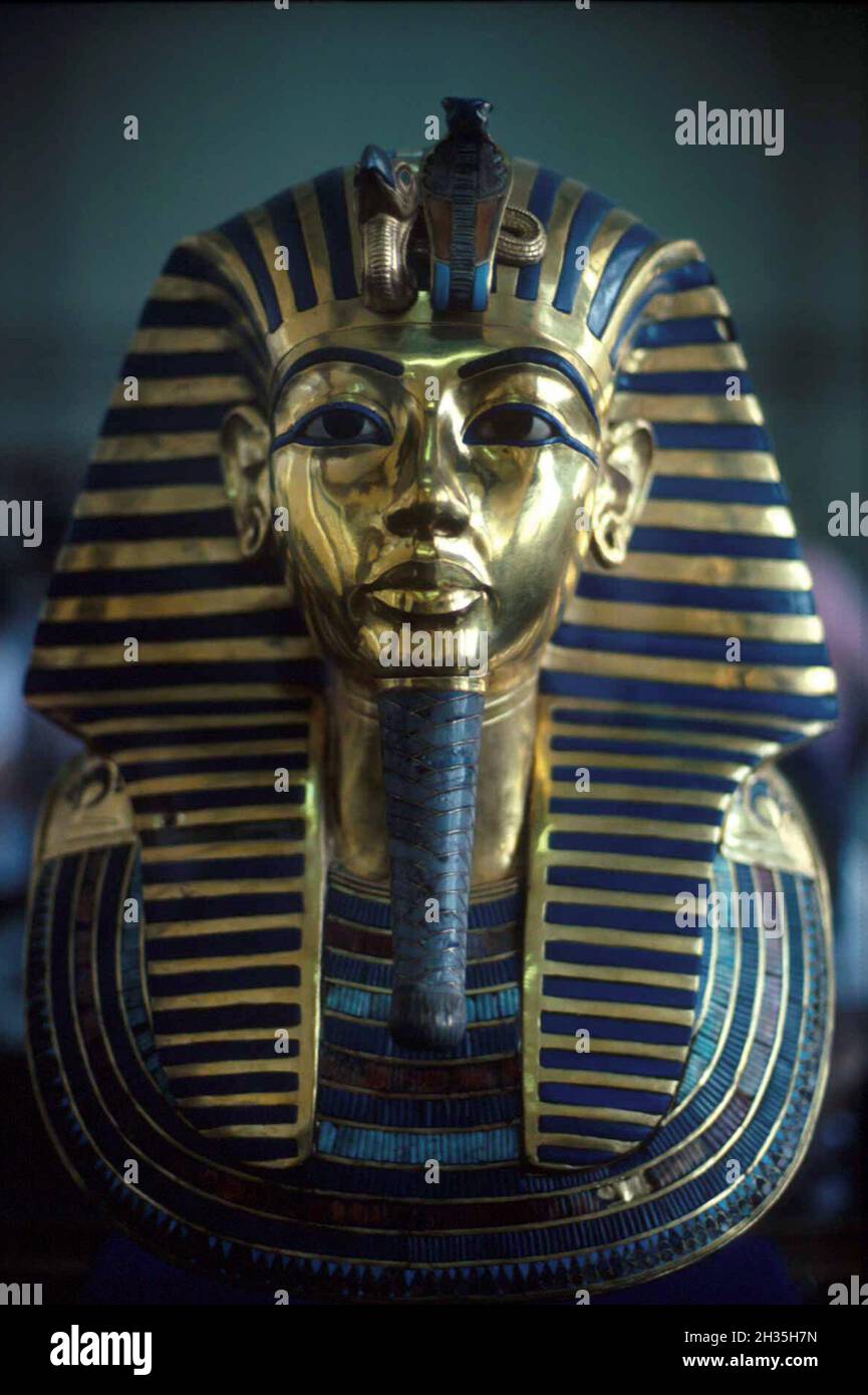 Tutenkhamun's burial gold mask, taken in 1990, Cairo Museum, Cairo, Egypt Stock Photo