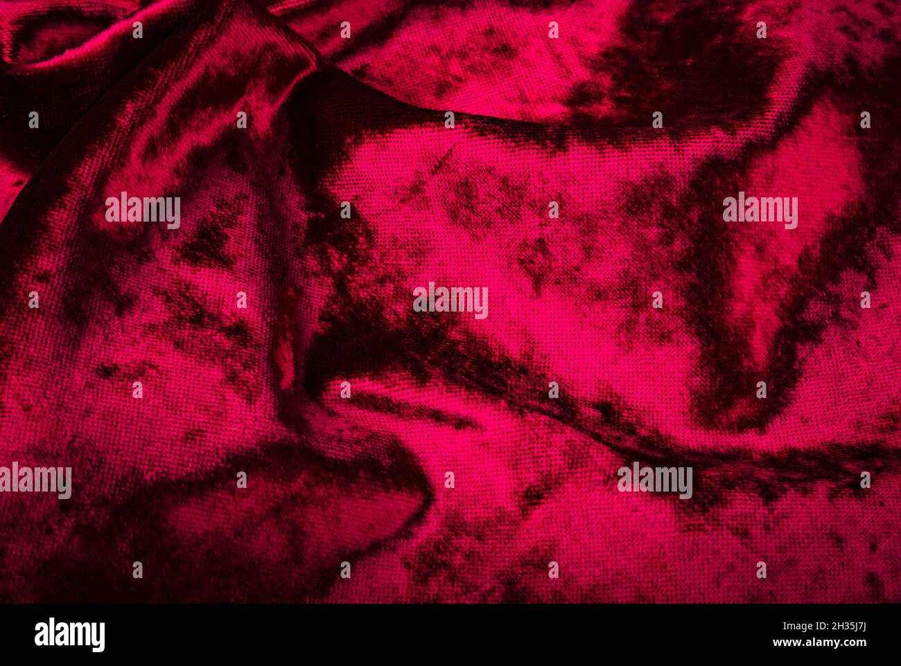 Purple velour texture hi-res stock photography and images - Alamy