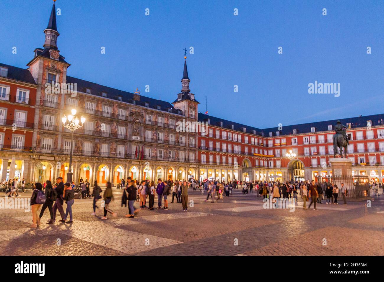Madrid plaza mayor sunset hi-res stock photography and images - Alamy