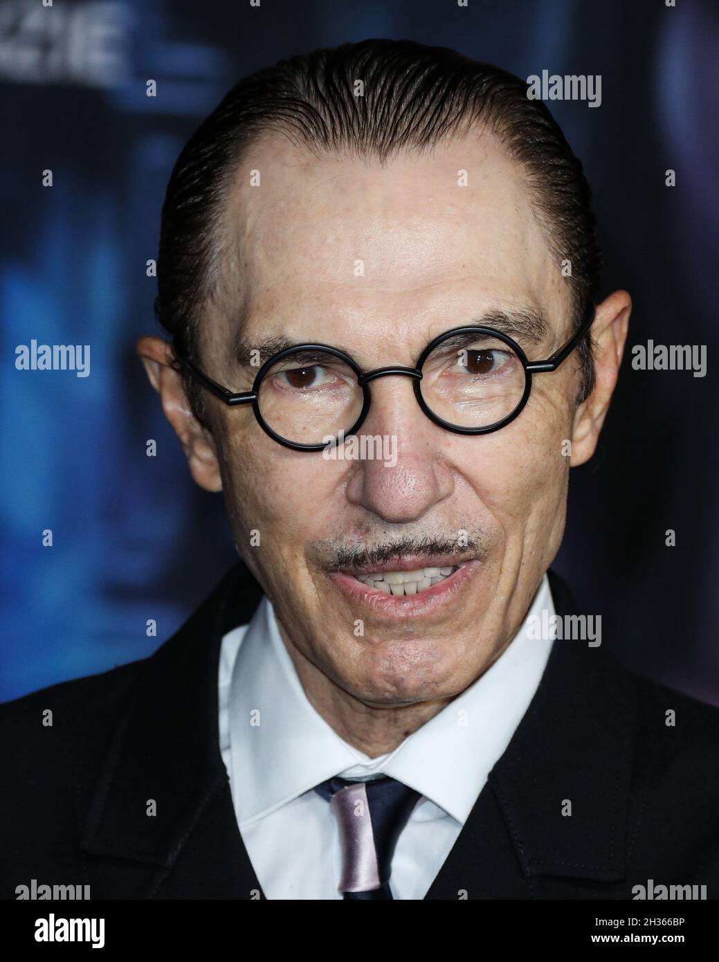 Los Angeles, United States. 25th Oct, 2021. LOS ANGELES, CALIFORNIA, USA - OCTOBER 25: Musician Ron Mael arrives at the Los Angeles Premiere Of Focus Features' 'Last Night In Soho' held at the Academy Museum of Motion Pictures on October 25, 2021 in Los Angeles, California, United States. (Photo by Xavier Collin/Image Press Agency/Sipa USA) Credit: Sipa USA/Alamy Live News Stock Photo