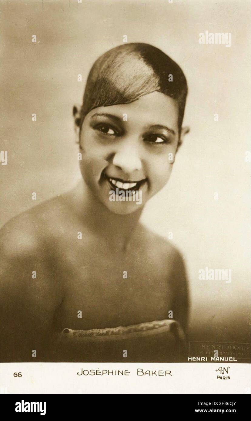 Photographic Portrait Josephine Baker photographed by Henri Manuel