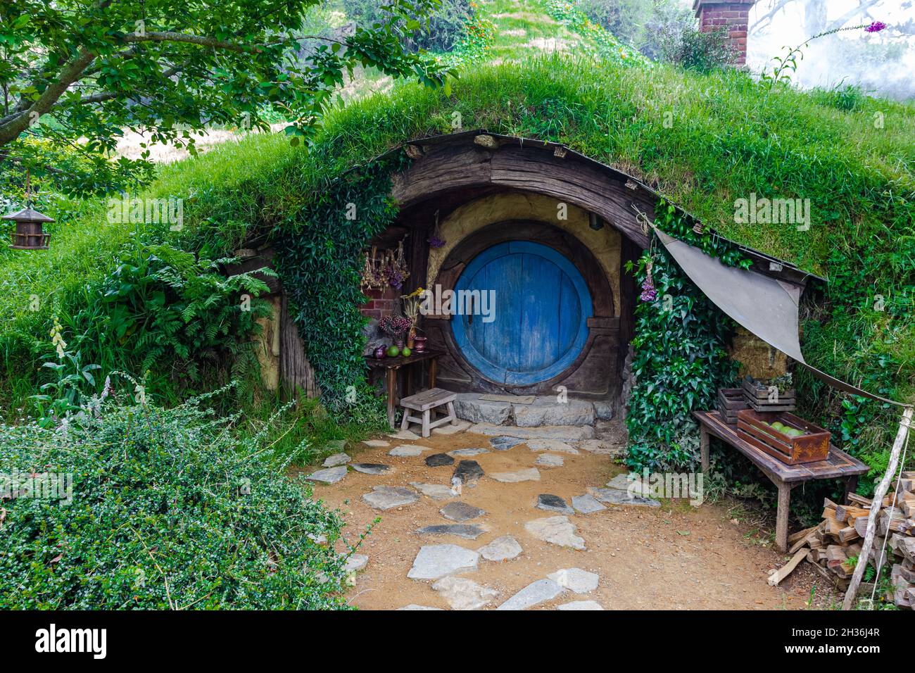 Matamata, North Island, New Zealand: Hobbit cabins in Hobbiton. Stock Photo