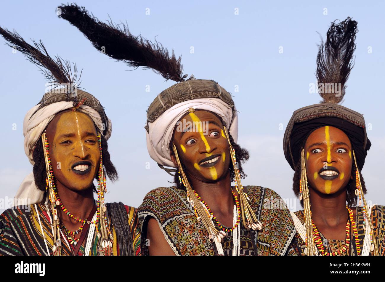 NIGER. TAGAYET. TRADITIONAL DANCING OF THE WODAABE OR BORORO WHICH ARE ...