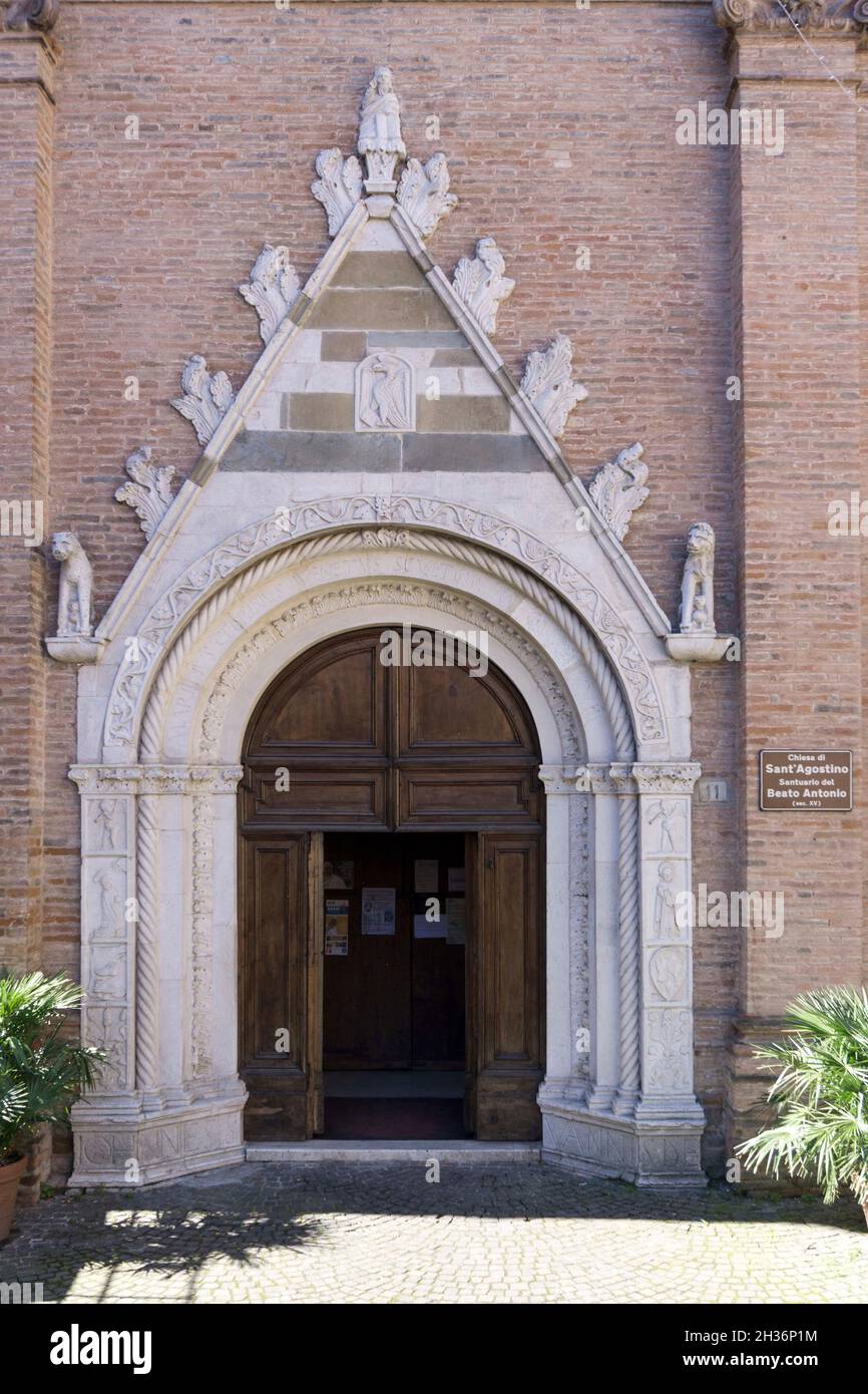 Cityscape, Church of Sant'Agostino, Portal, Amandola, Marche, Italy, Europe Stock Photo