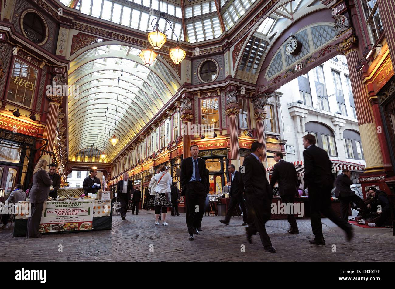 ENGLAND. LONDON. LEADENHALL MARKET IN THE CITY DISTRICT Stock Photo